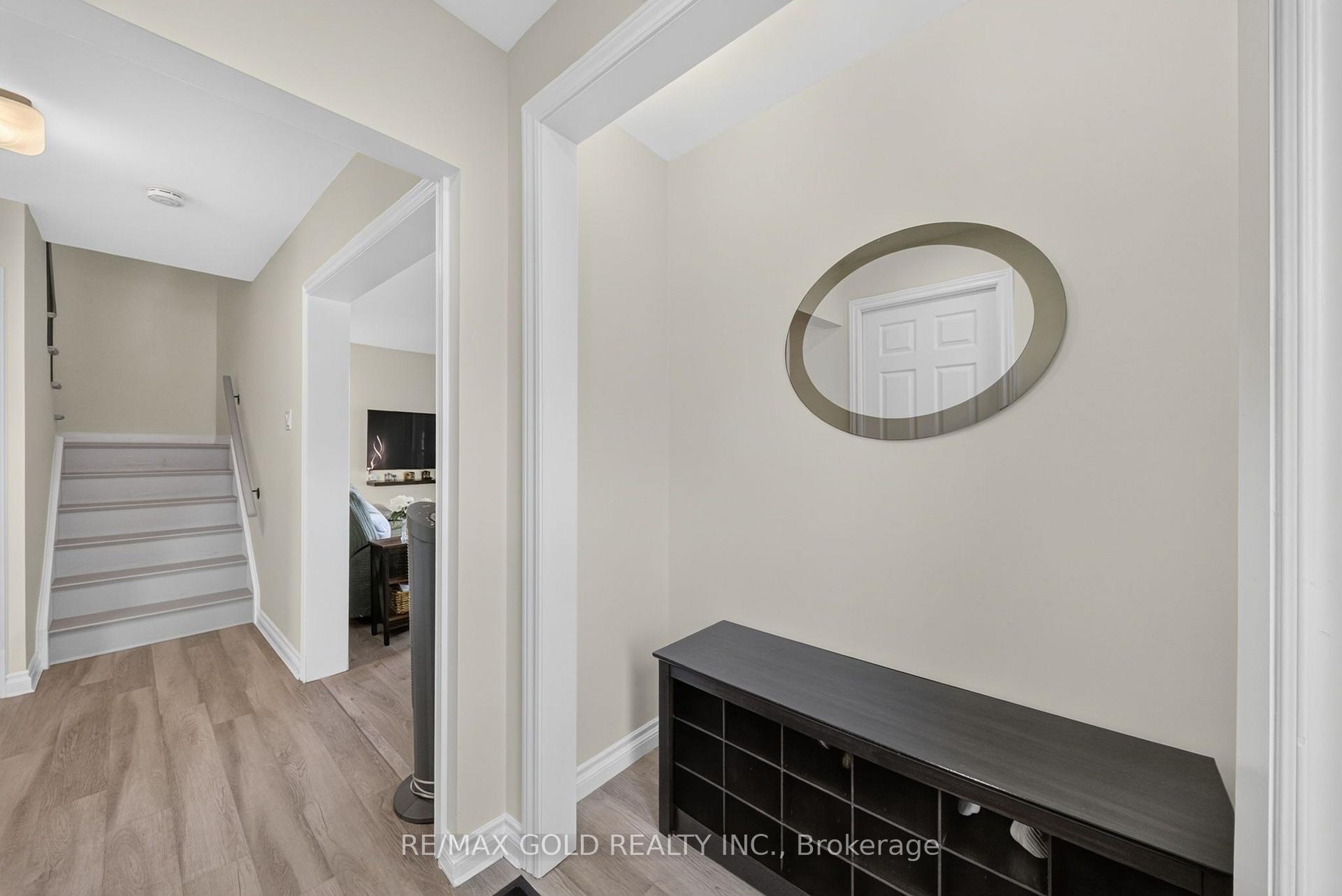 Photo 5 of 92 Cathcart Crescent, Brampton, Avondale — HOMEH