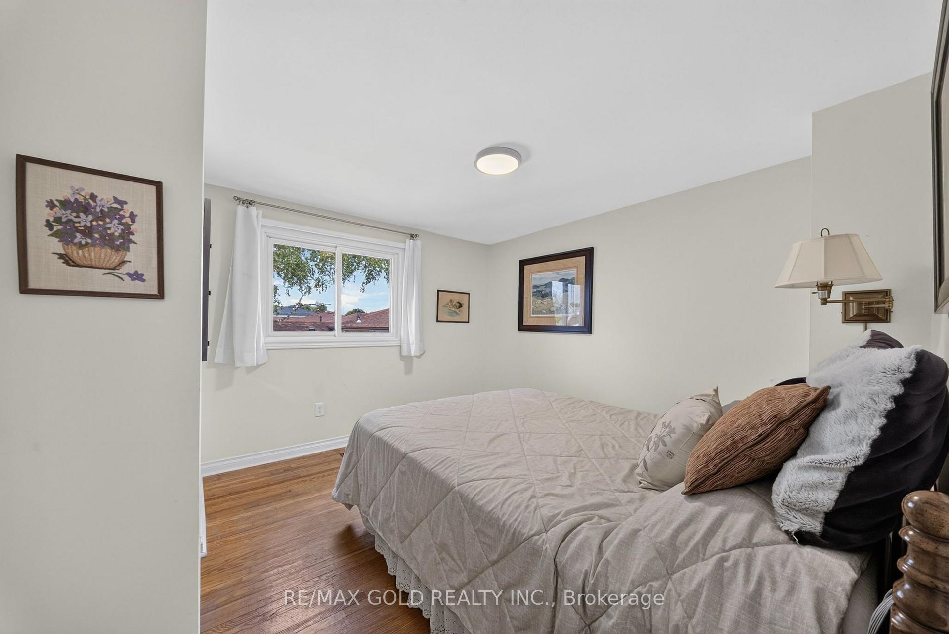 Photo 23 of 92 Cathcart Crescent, Brampton, Avondale — HOMEH