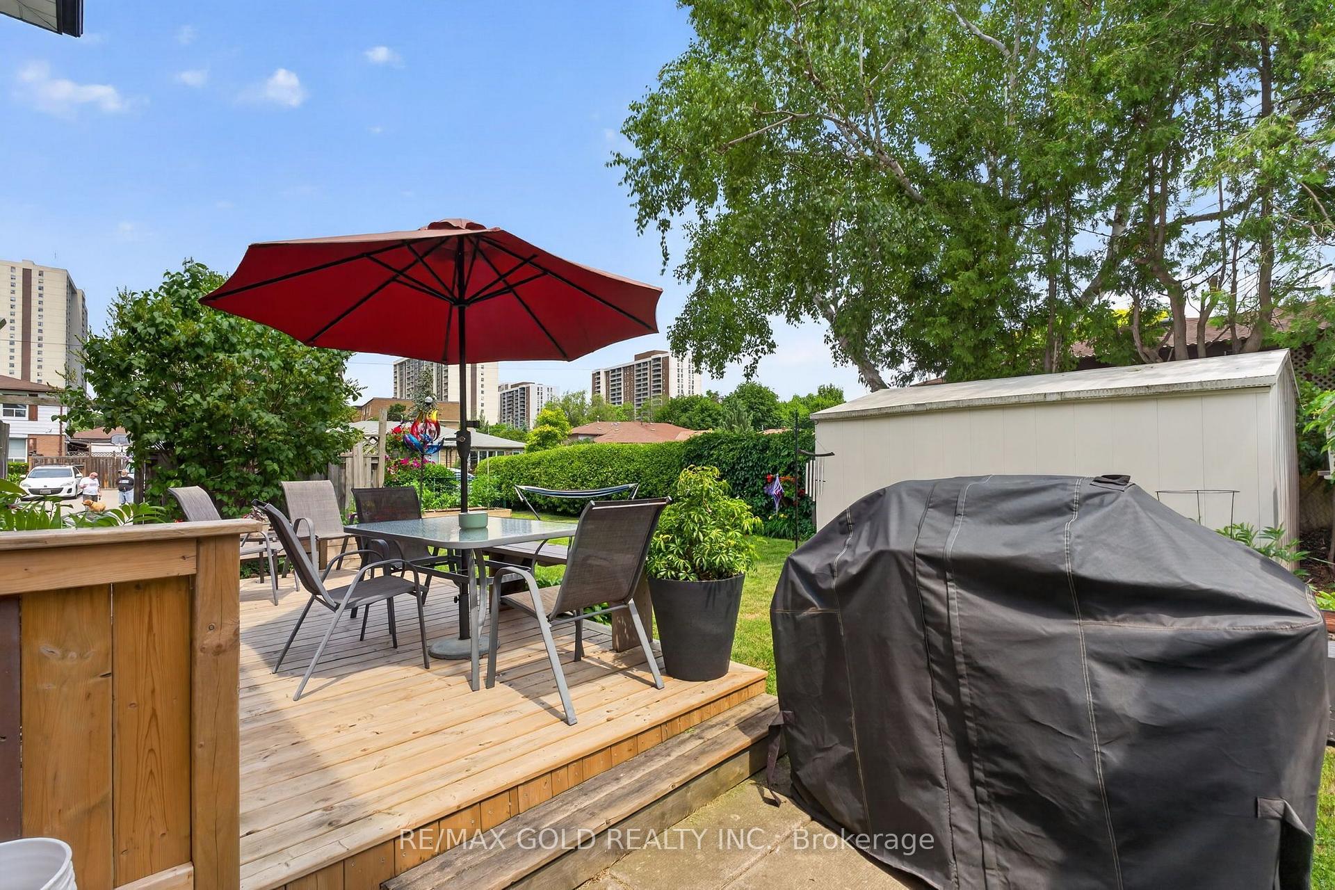 Photo 42 of 92 Cathcart Crescent, Brampton, Avondale — HOMEH