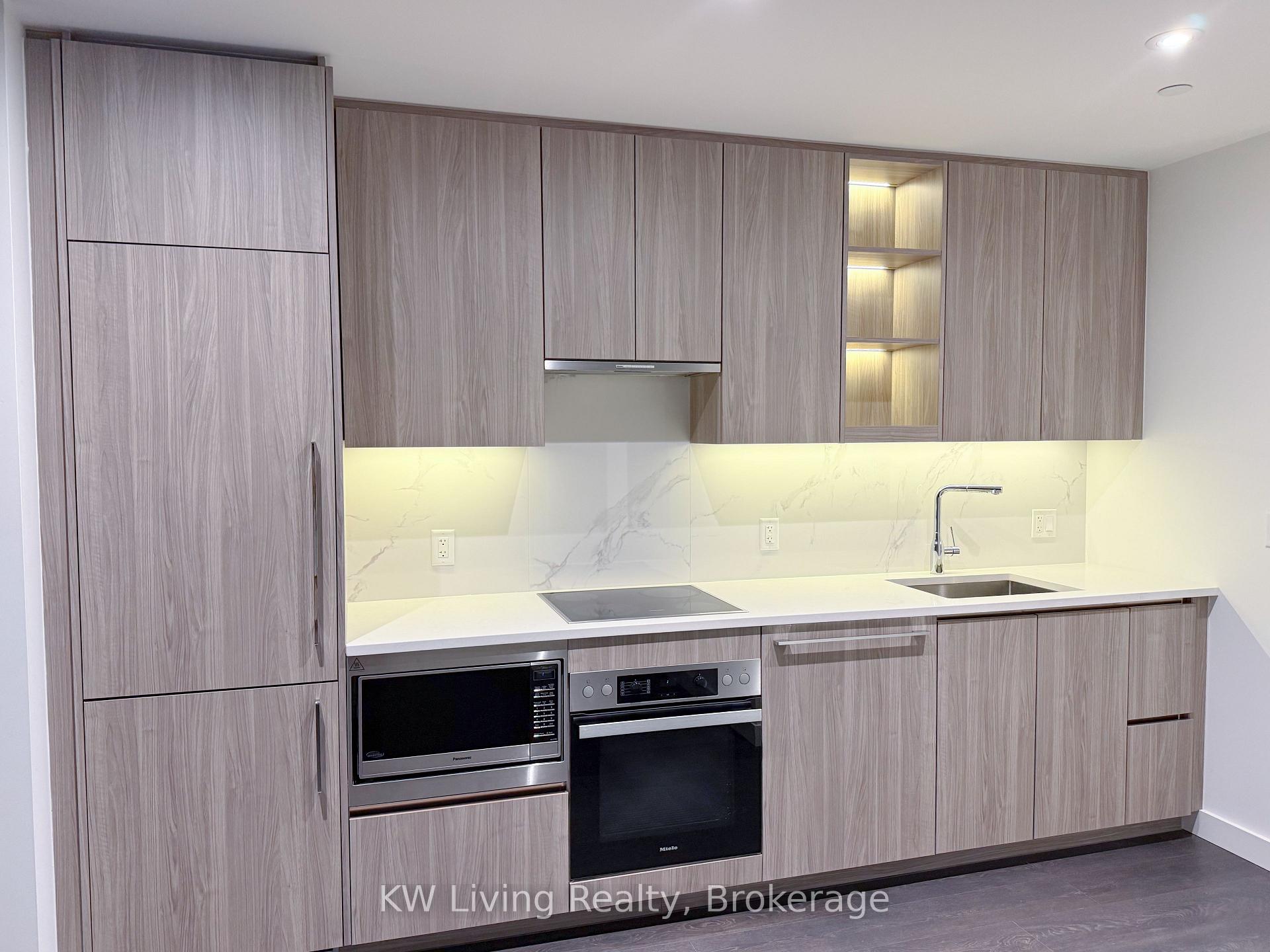 Photo 1 of Unit 805, 25 McMahon Drive, North York, Bayview Village — HOMEH