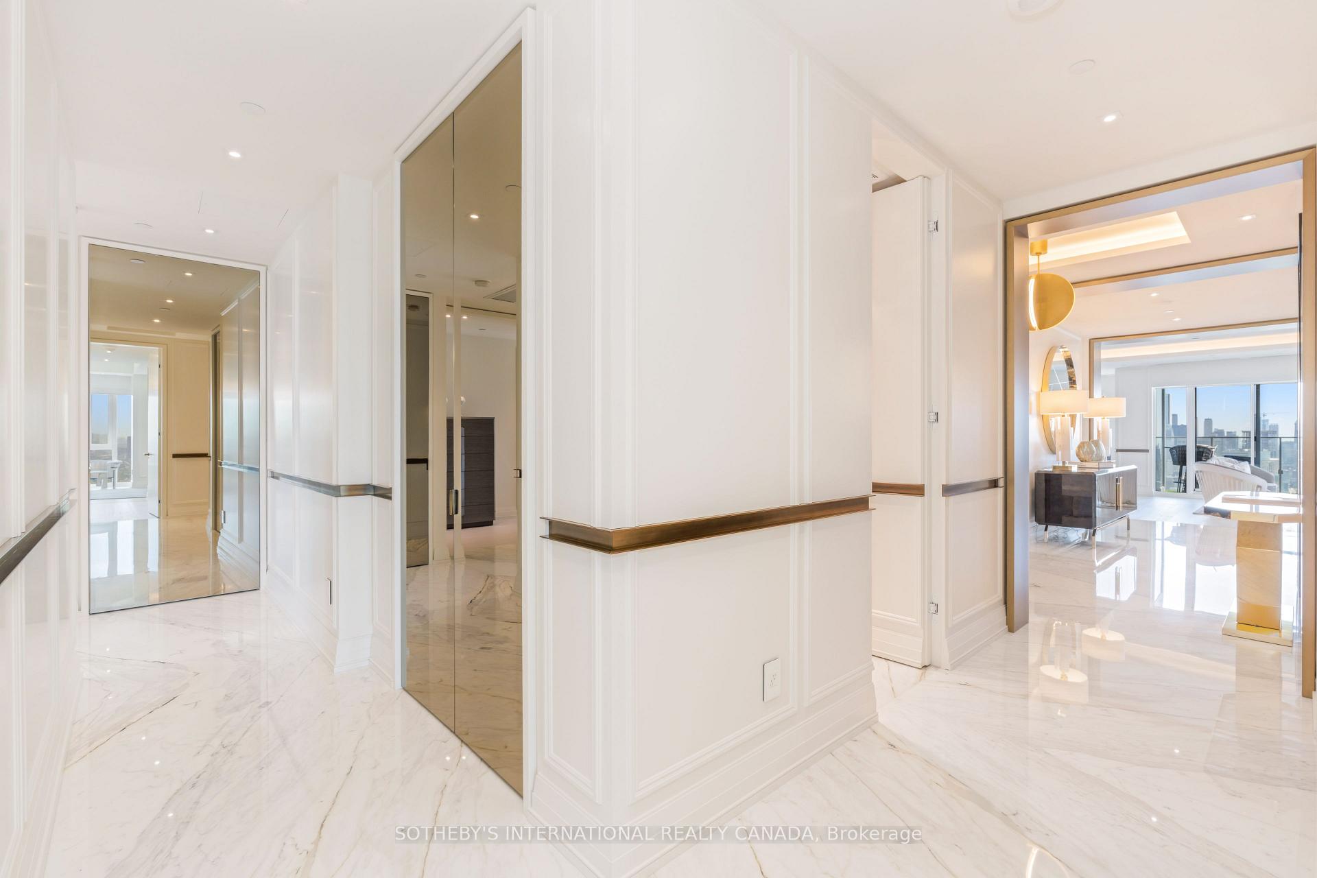 Photo 2 of Unit 3802, 200 Cumberland Street, Toronto, The Annex — HOMEH