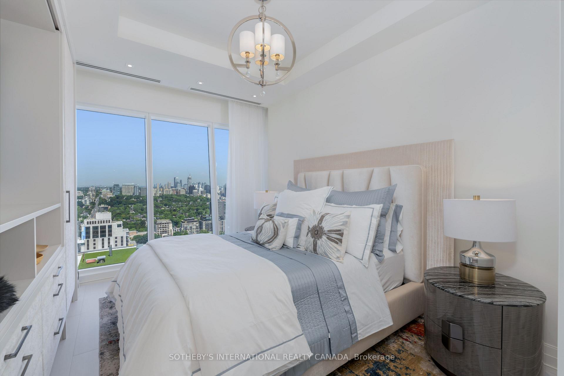 Photo 16 of Unit 3802, 200 Cumberland Street, Toronto, The Annex — HOMEH