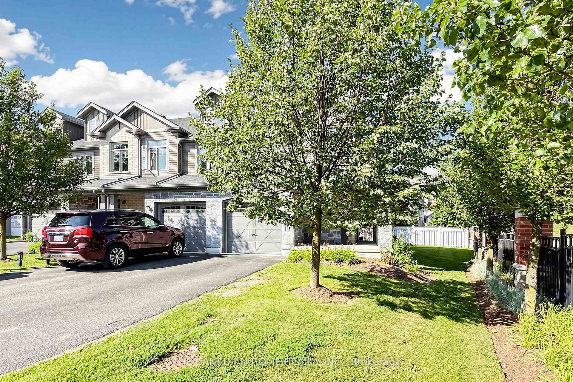 Photo 3 of 51 Arlington Crescent, Guelph, Pineridge/Westminster Woods — HOMEH
