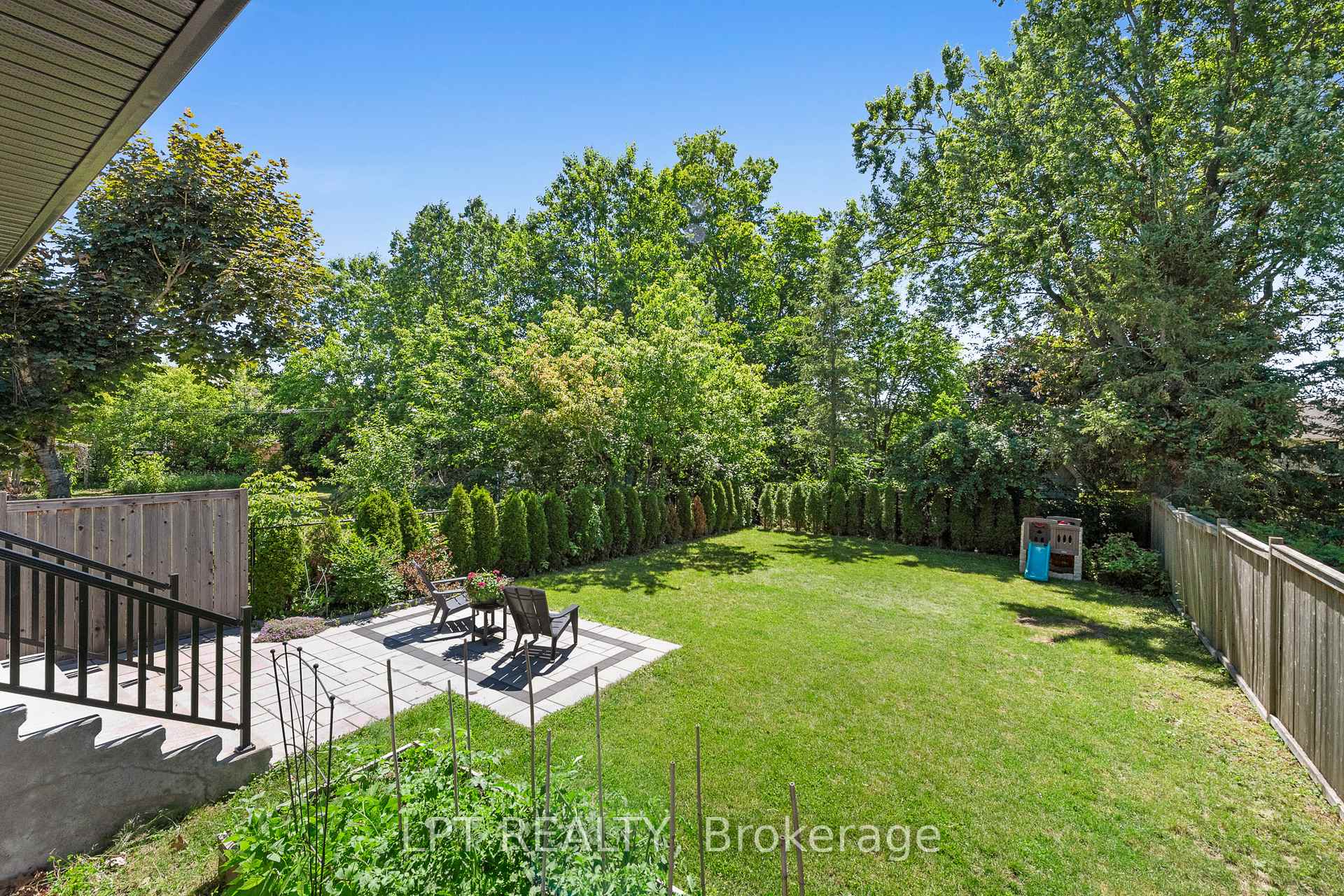 Photo 41 of 1740 St Barbara Street, Ottawa, Blossom Park/Leitrim — HOMEH