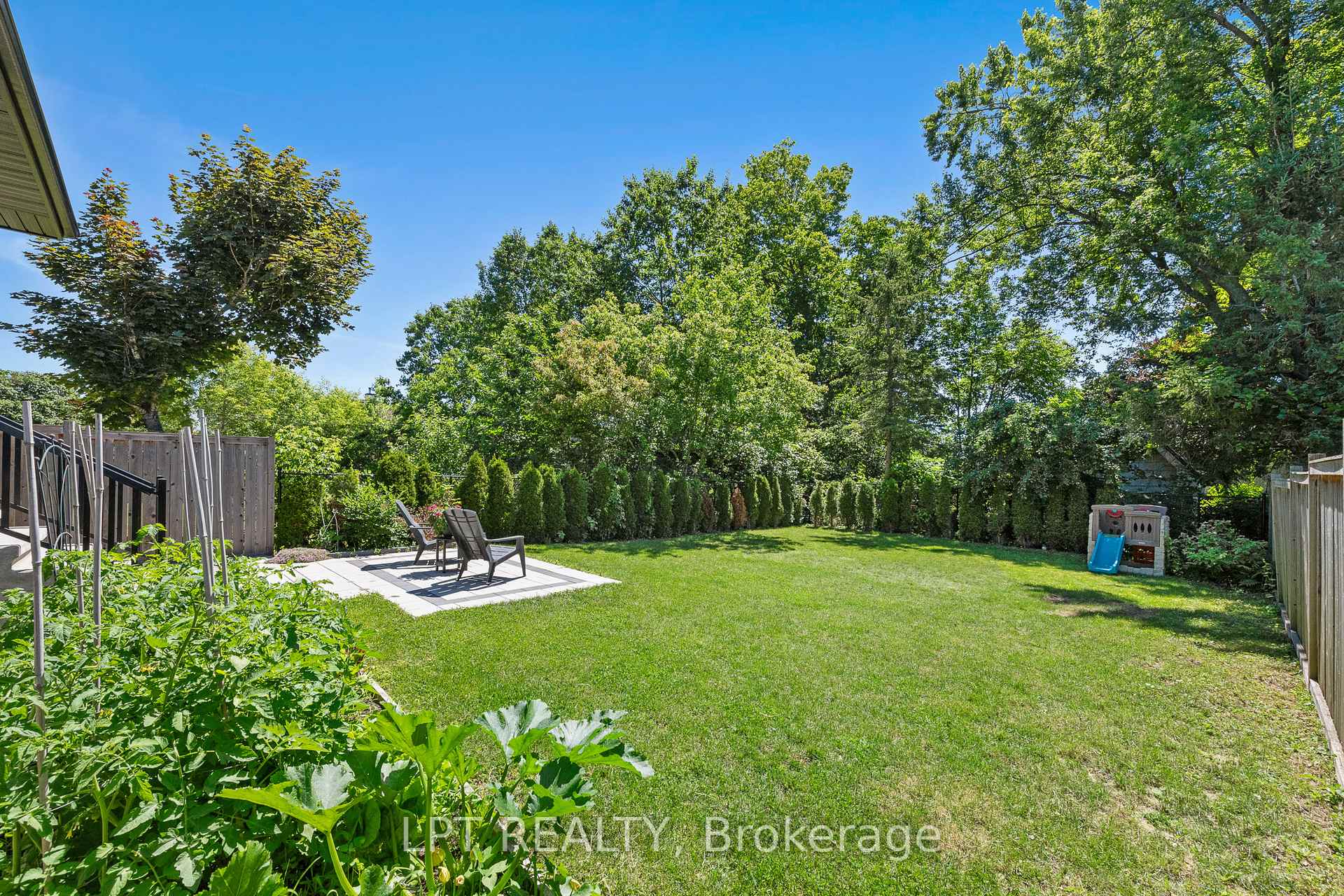 Photo 43 of 1740 St Barbara Street, Ottawa, Blossom Park/Leitrim — HOMEH