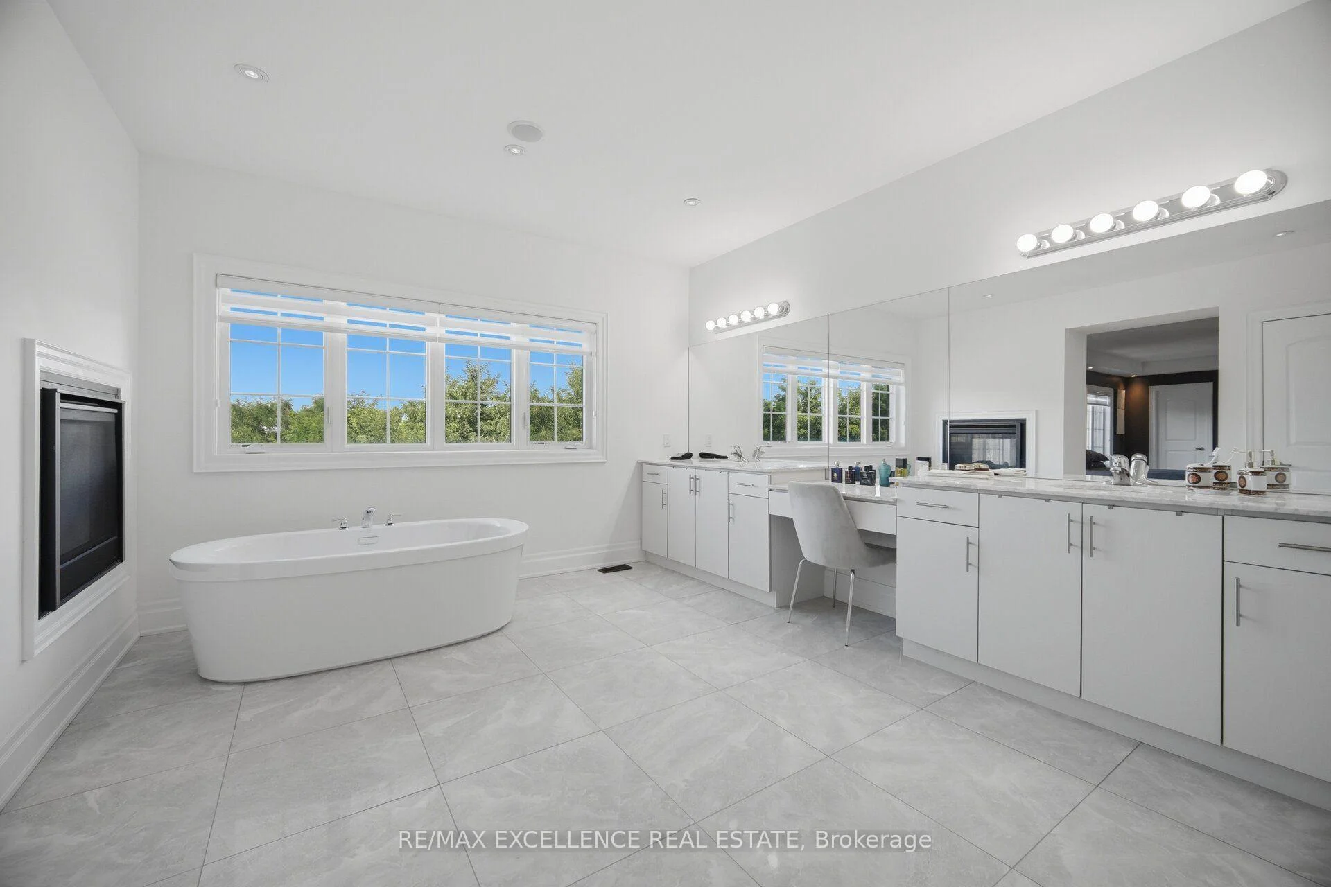 Photo 84 of 319 Torrey Pines Road, Vaughan, Kleinburg — HOMEH