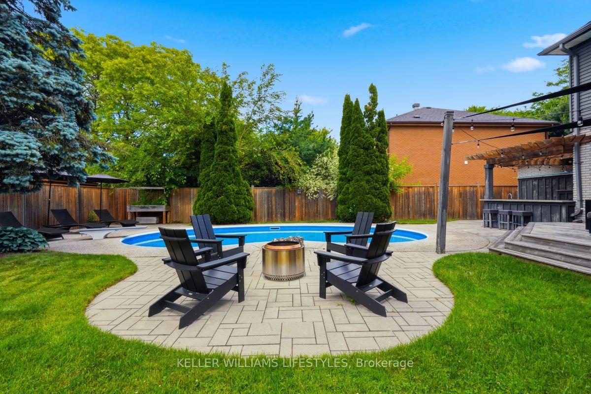 Photo 10 of 1665 Phillbrook Crescent, London, North B — HOMEH