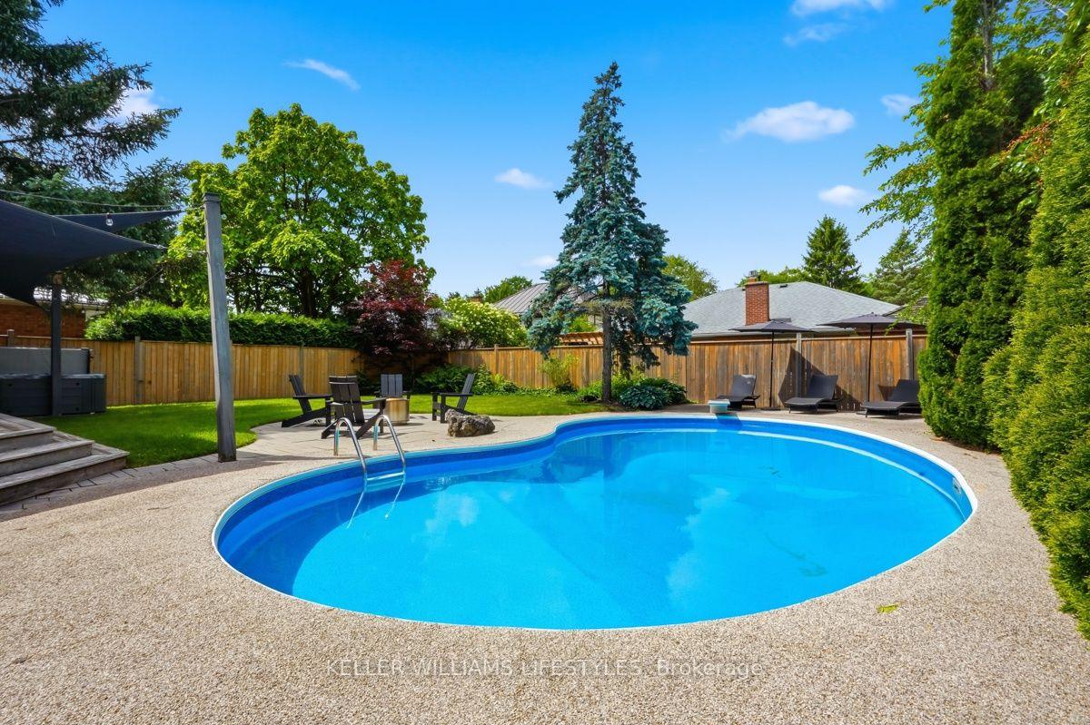 Photo 13 of 1665 Phillbrook Crescent, London, North B — HOMEH
