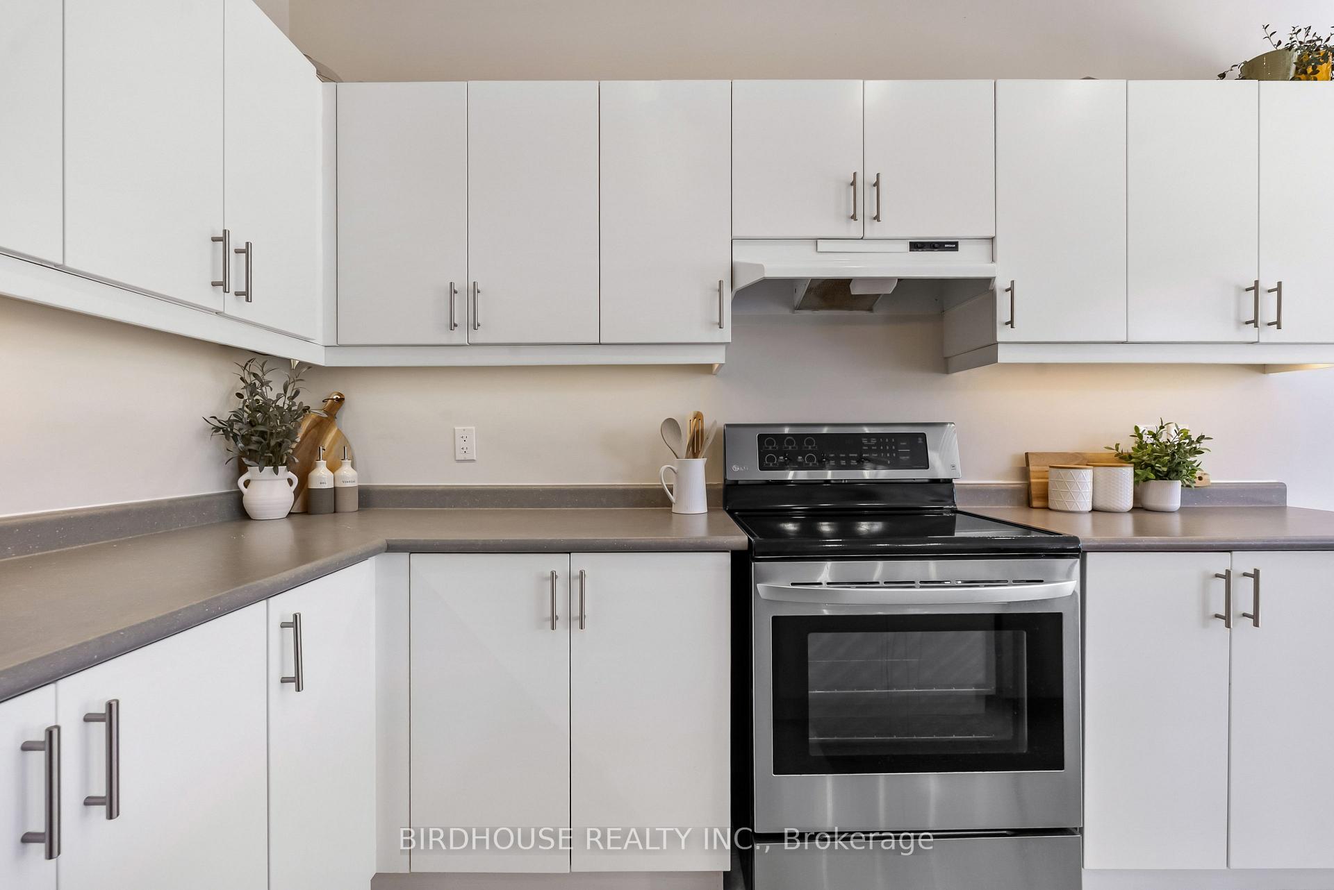 Photo 8 of 107 Alcorn Drive, Kawartha Lakes, Lindsay — HOMEH