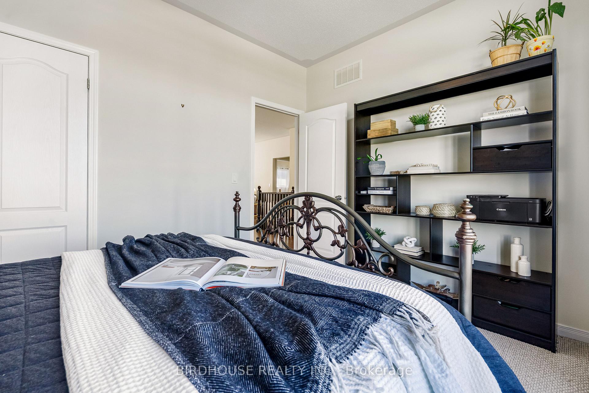 Photo 12 of 107 Alcorn Drive, Kawartha Lakes, Lindsay — HOMEH