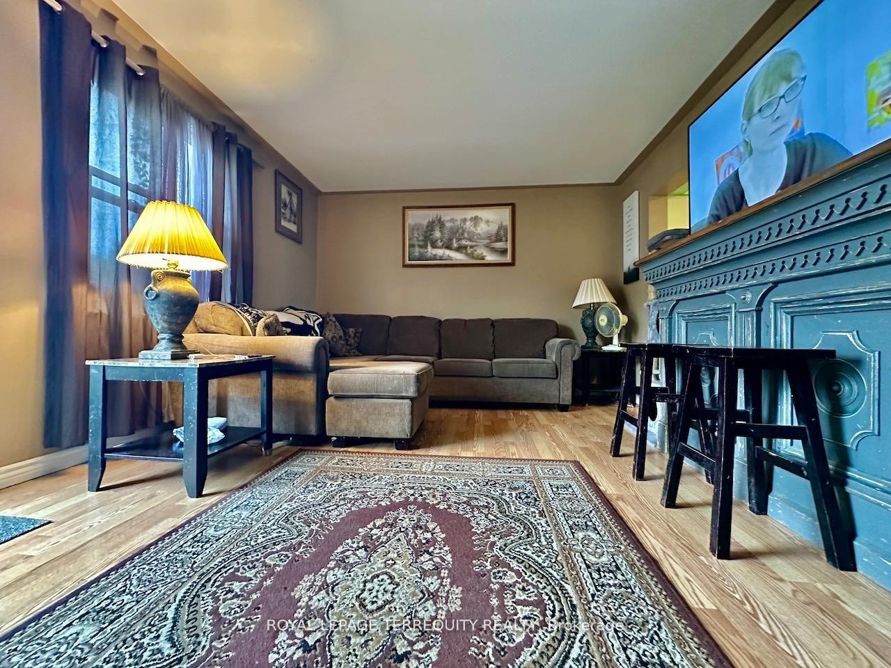 Photo 5 of 16 Orchard Place, Chatham-Kent — HOMEH