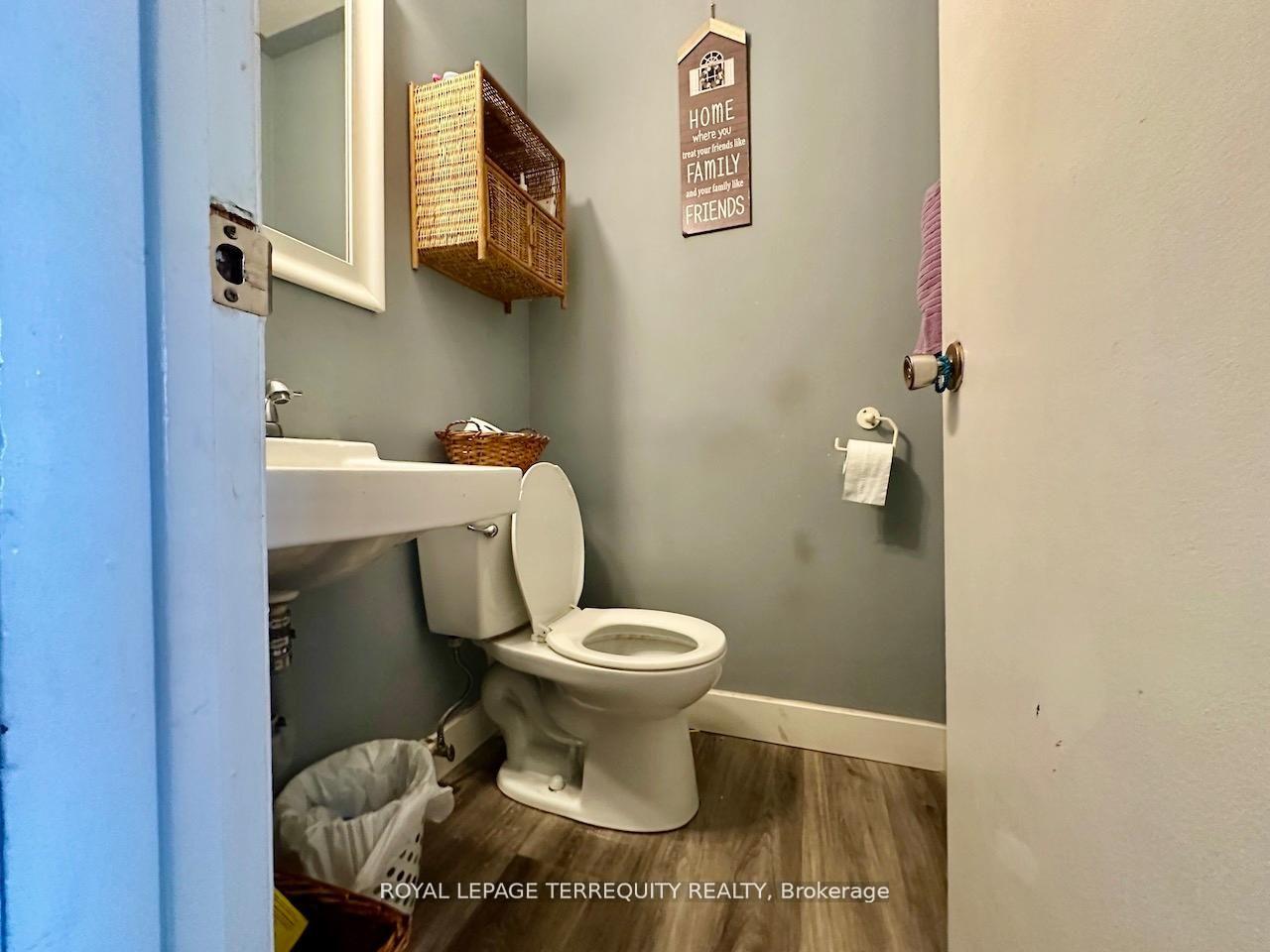 Photo 9 of 16 Orchard Place, Chatham-Kent — HOMEH