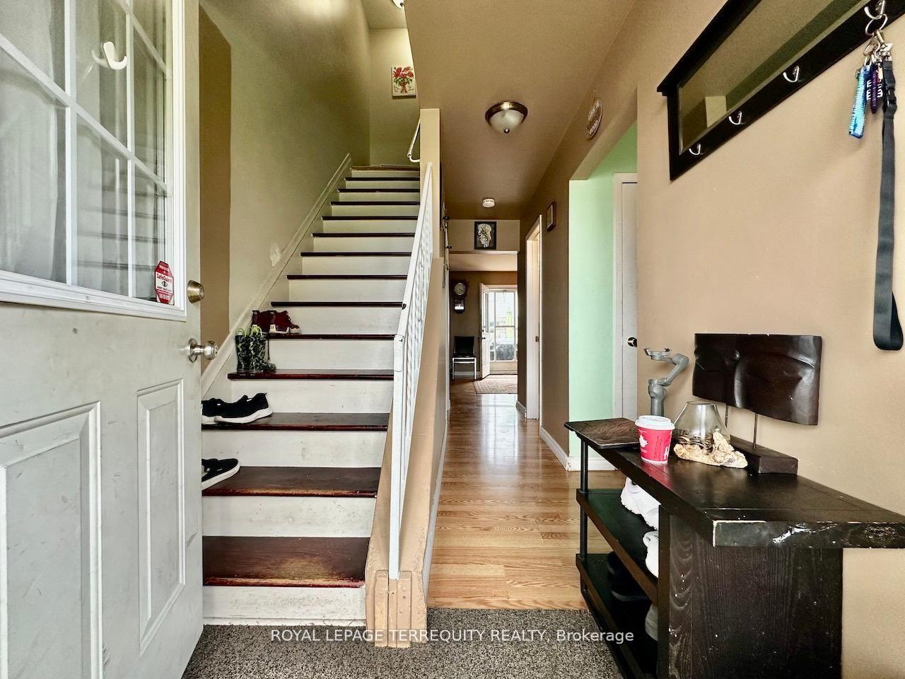 Photo 10 of 16 Orchard Place, Chatham-Kent — HOMEH
