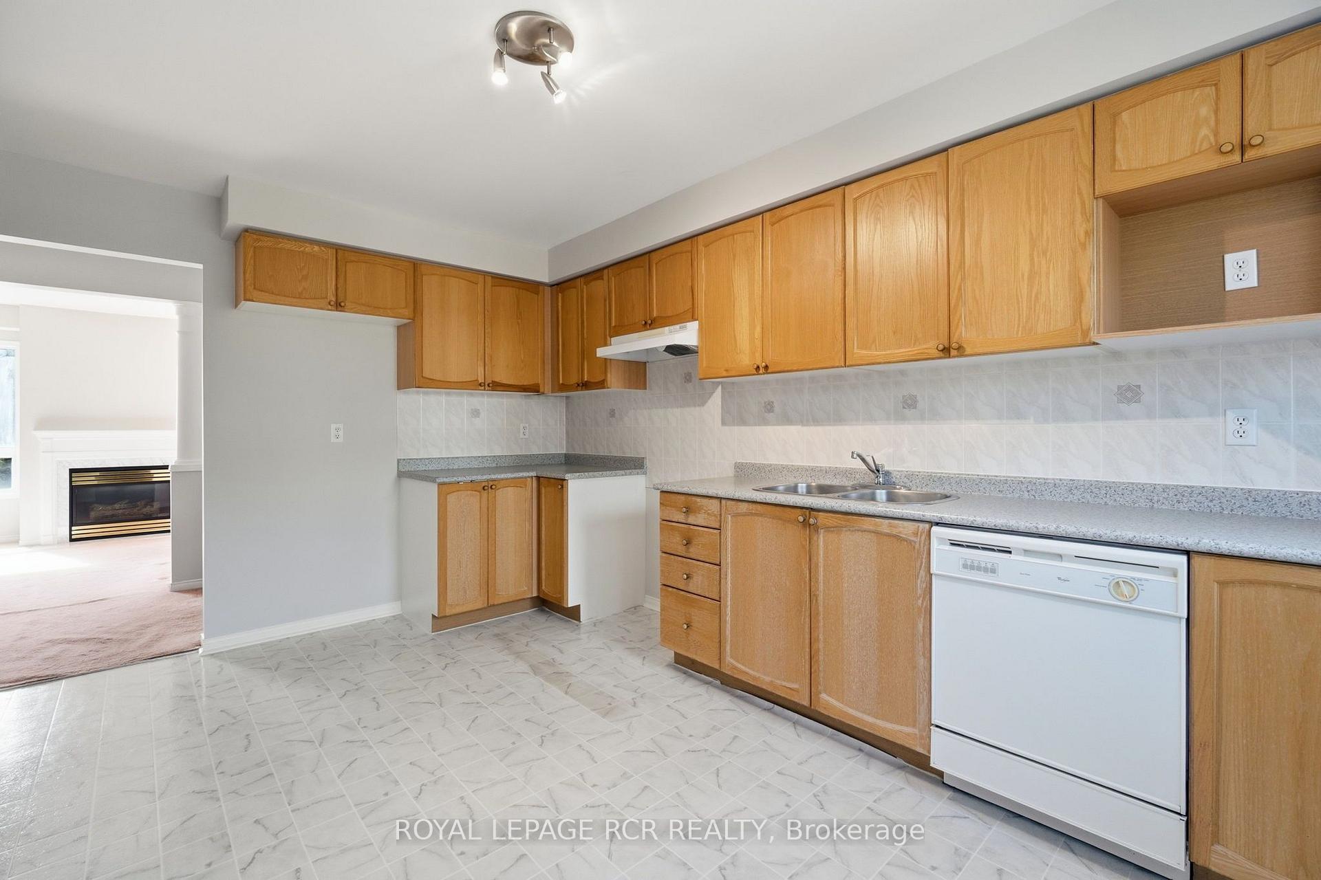 Photo 11 of Unit 66, 65 Brickyard Way, Brampton, Brampton North — HOMEH