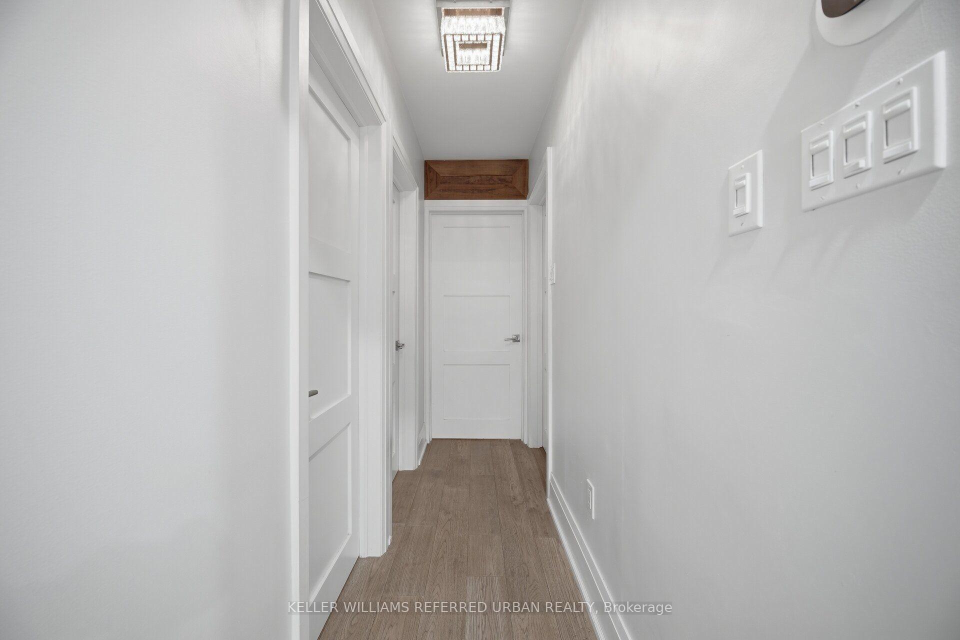 Photo 14 of 4 Cameo Crescent, Toronto, Rockcliffe-Smythe — HOMEH