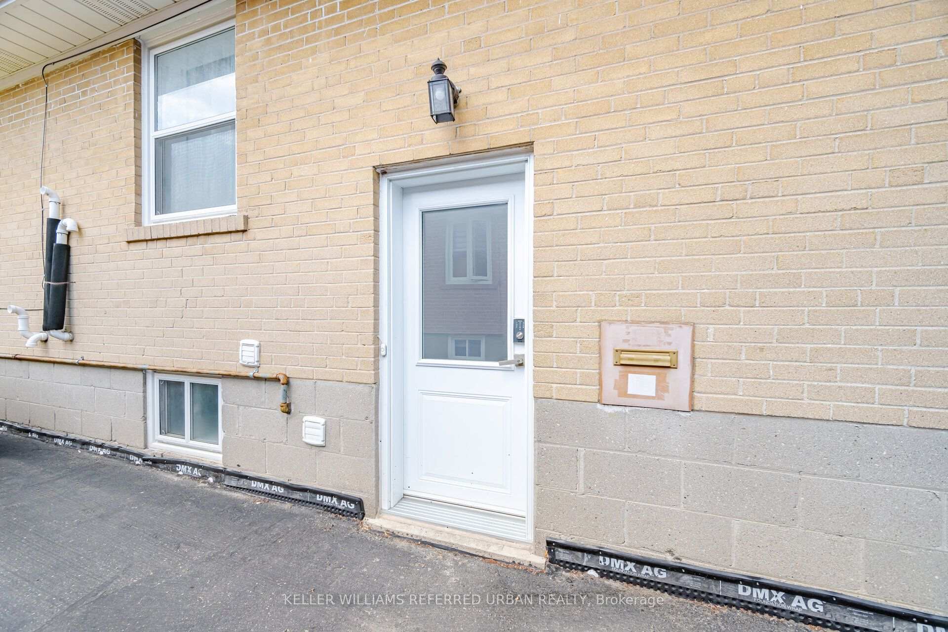 Photo 21 of 4 Cameo Crescent, Toronto, Rockcliffe-Smythe — HOMEH
