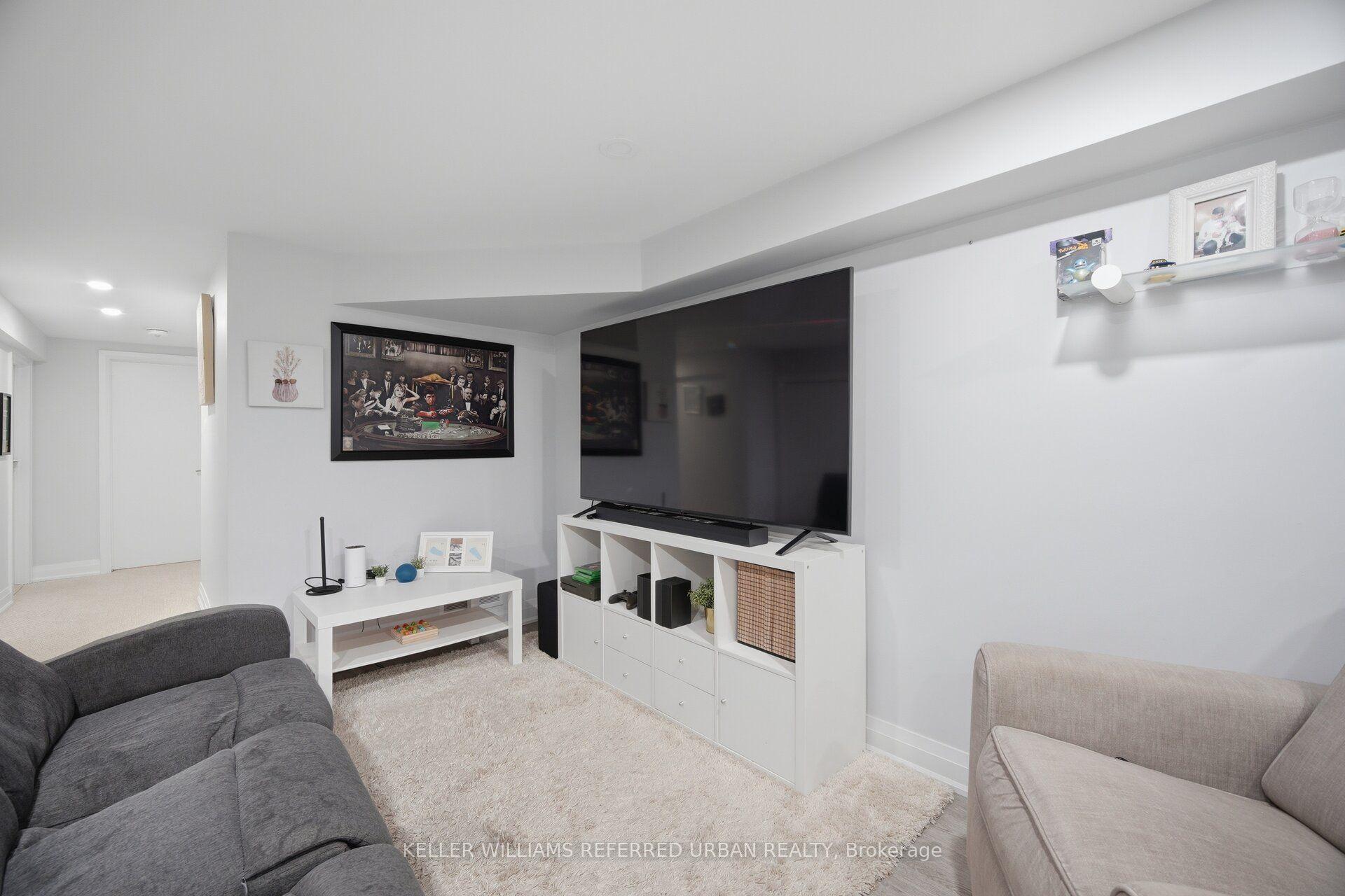 Photo 25 of 4 Cameo Crescent, Toronto, Rockcliffe-Smythe — HOMEH
