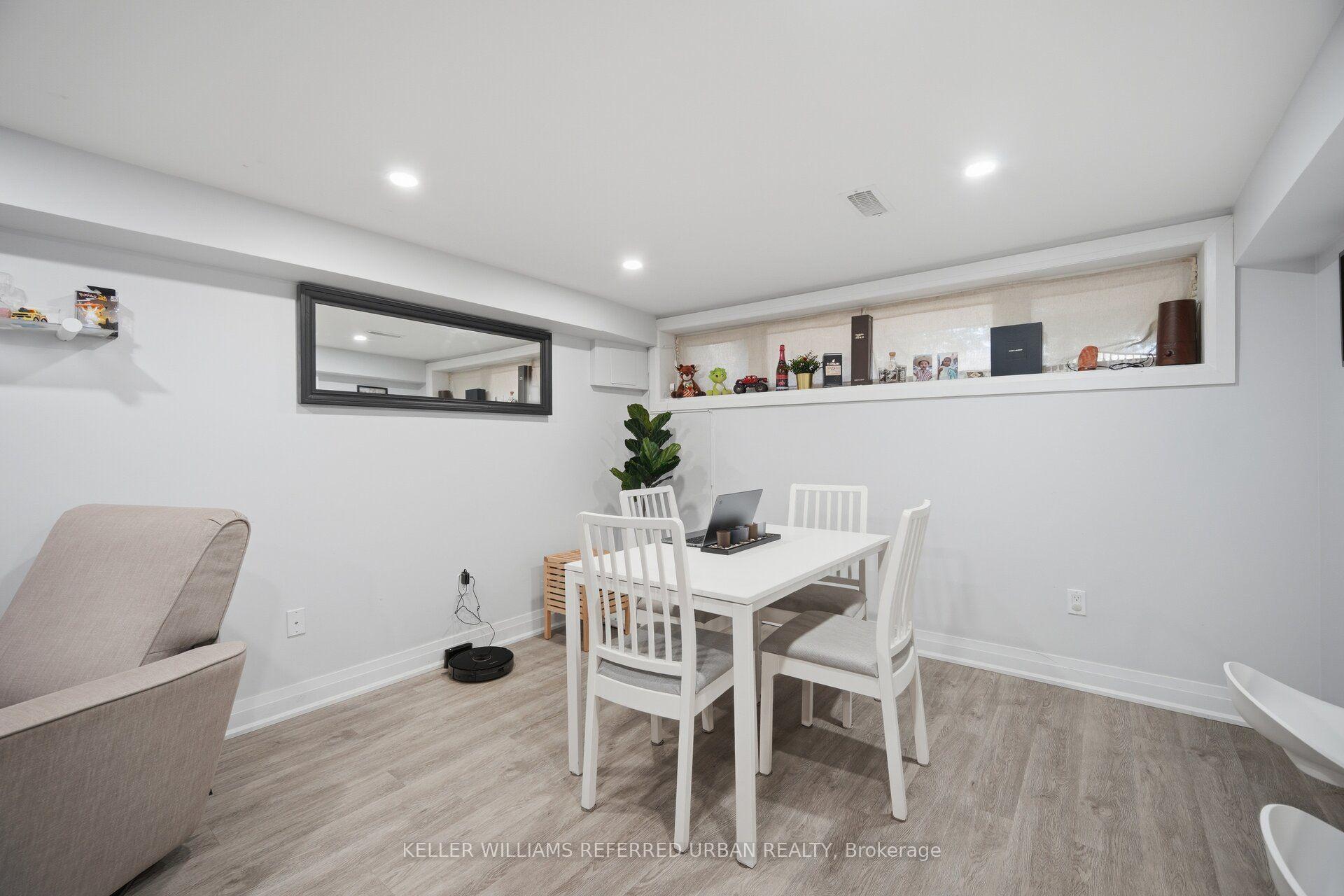 Photo 27 of 4 Cameo Crescent, Toronto, Rockcliffe-Smythe — HOMEH