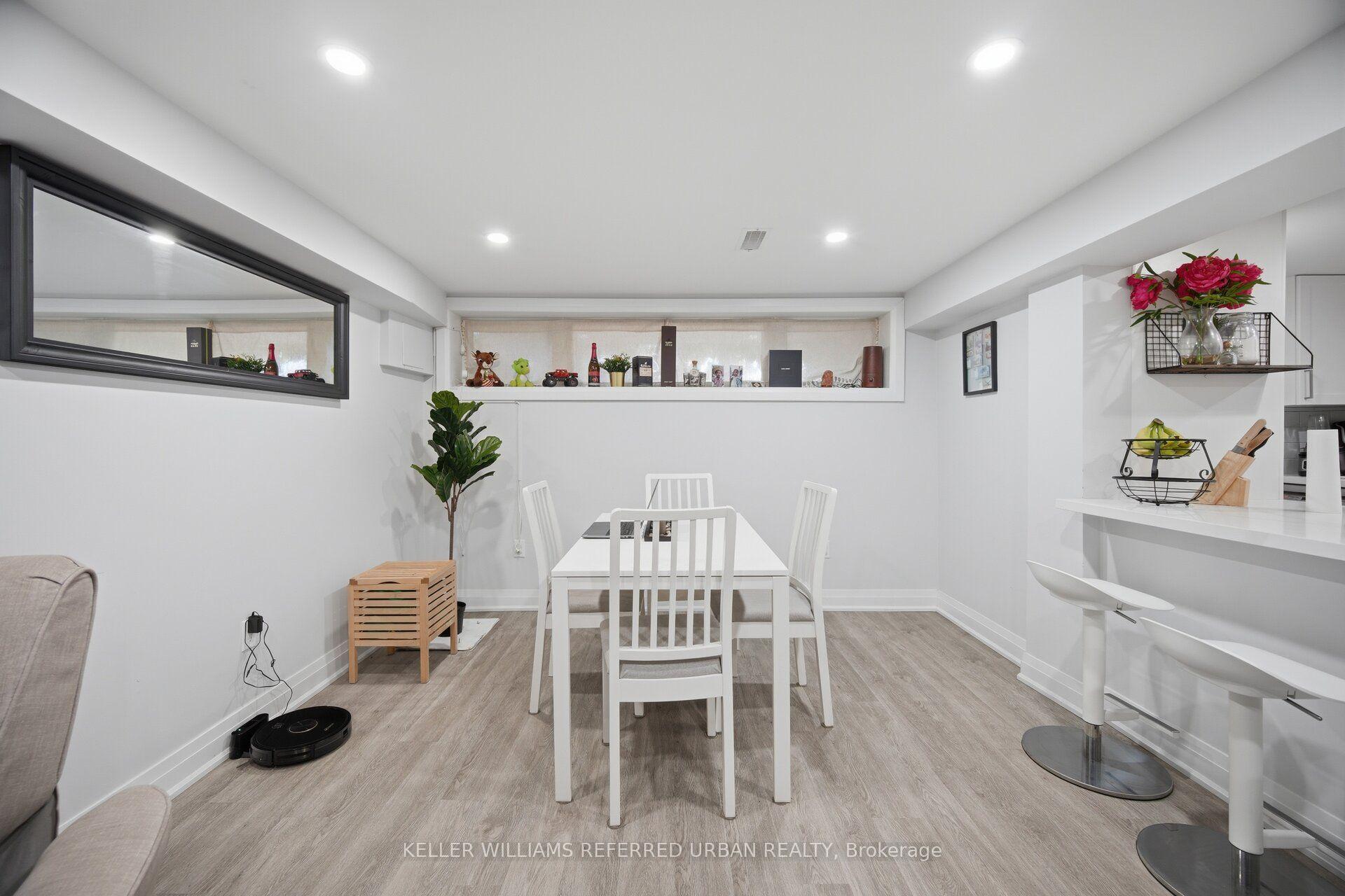 Photo 28 of 4 Cameo Crescent, Toronto, Rockcliffe-Smythe — HOMEH