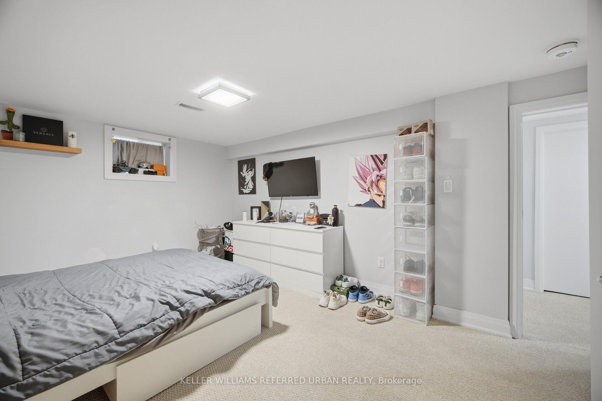 Photo 32 of 4 Cameo Crescent, Toronto, Rockcliffe-Smythe — HOMEH