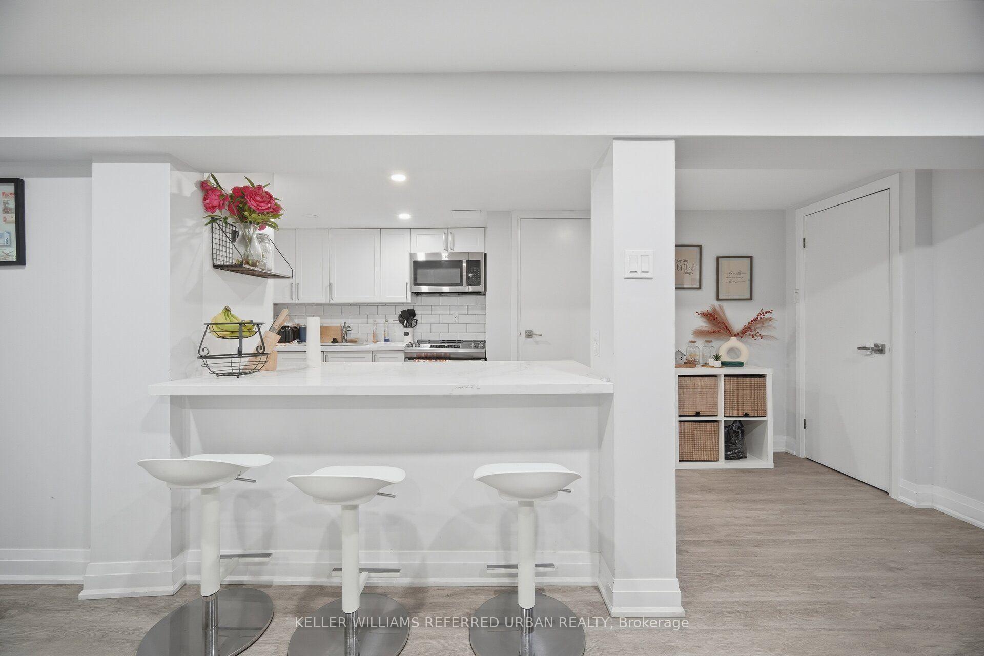 Photo 36 of 4 Cameo Crescent, Toronto, Rockcliffe-Smythe — HOMEH