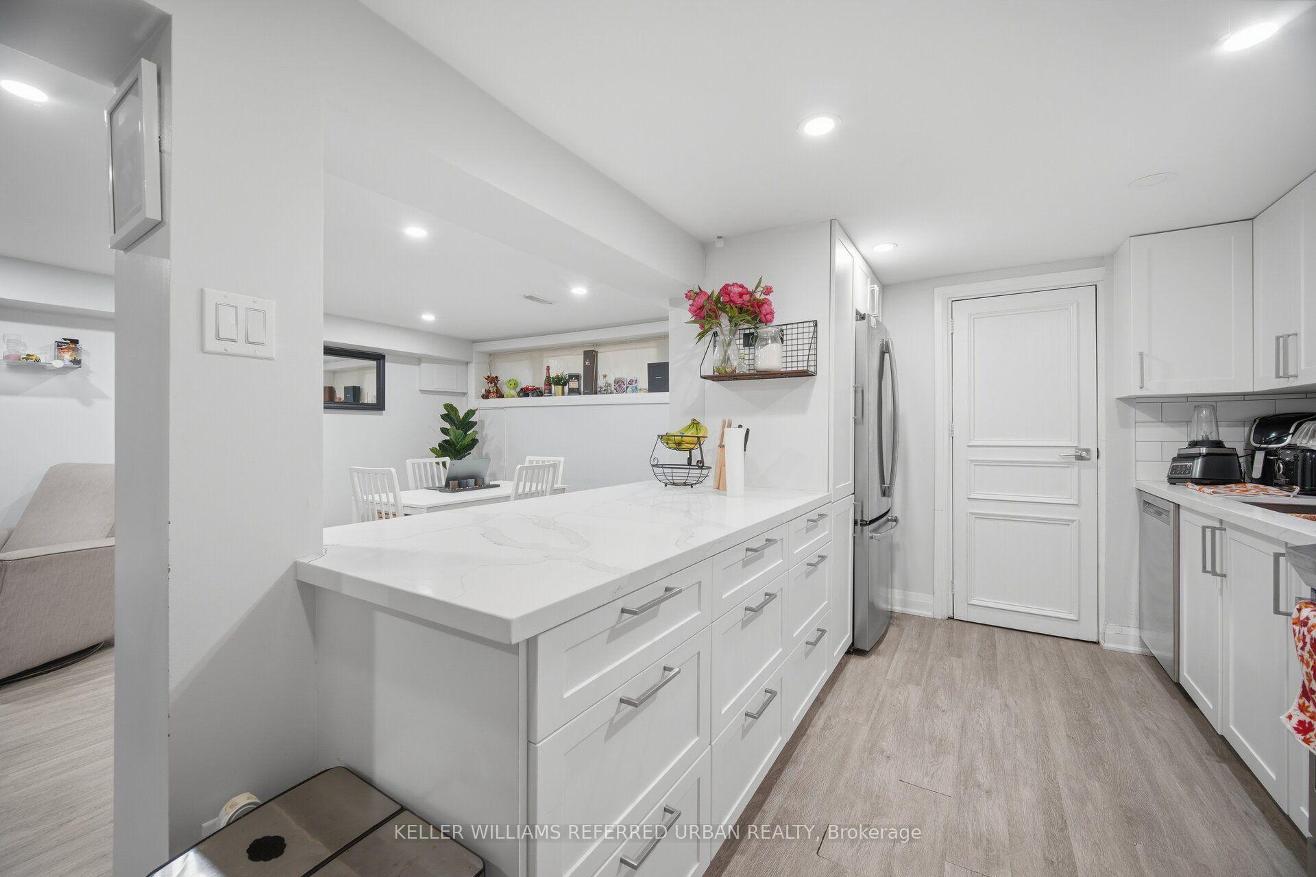 Photo 39 of 4 Cameo Crescent, Toronto, Rockcliffe-Smythe — HOMEH
