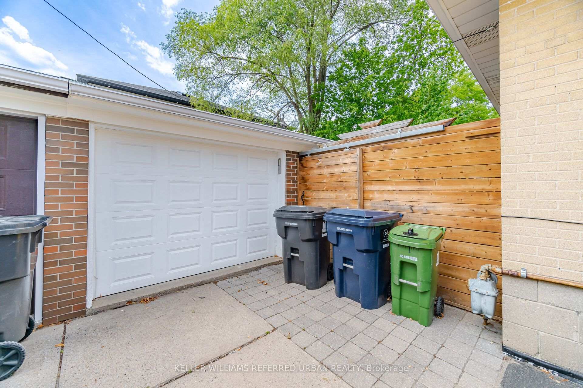 Photo 49 of 4 Cameo Crescent, Toronto, Rockcliffe-Smythe — HOMEH
