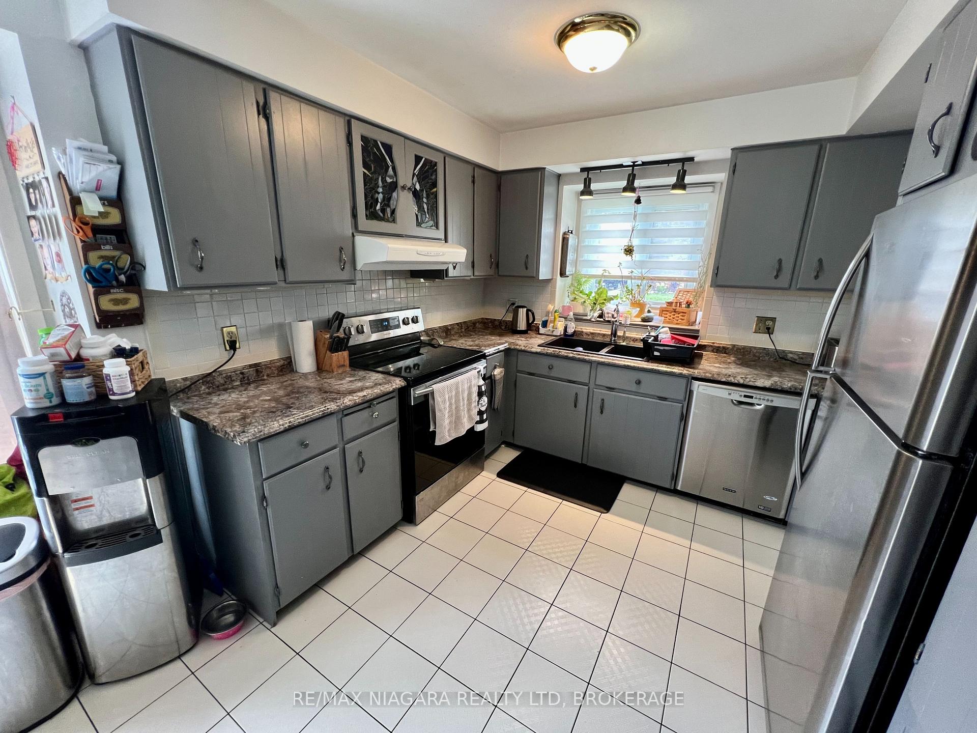 Photo 35 of 6196 Kirkland Drive, Niagara Falls, West Wood — HOMEH