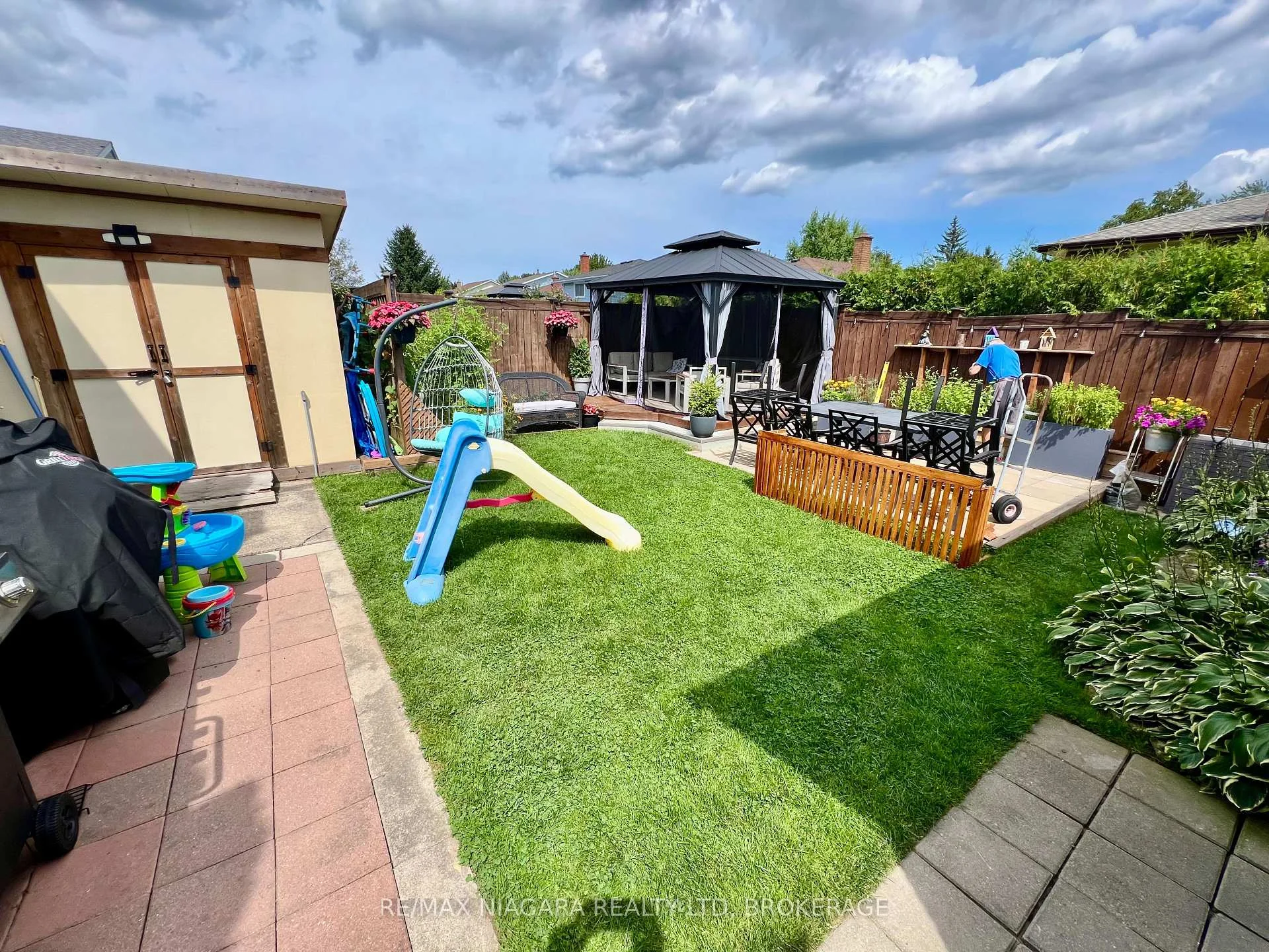 Photo 9 of 6196 Kirkland Drive, Niagara Falls, West Wood — HOMEH