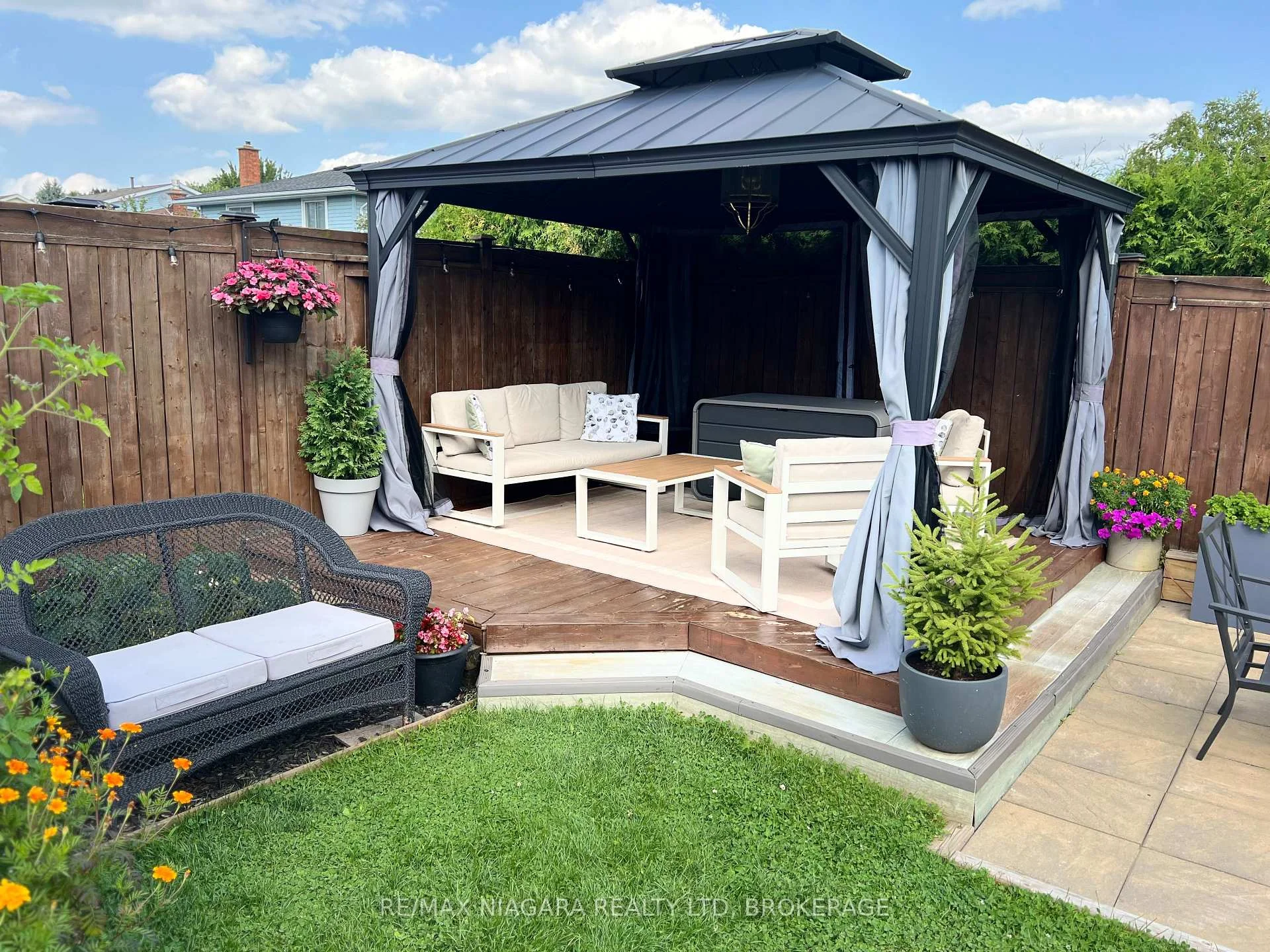 Photo 15 of 6196 Kirkland Drive, Niagara Falls, West Wood — HOMEH