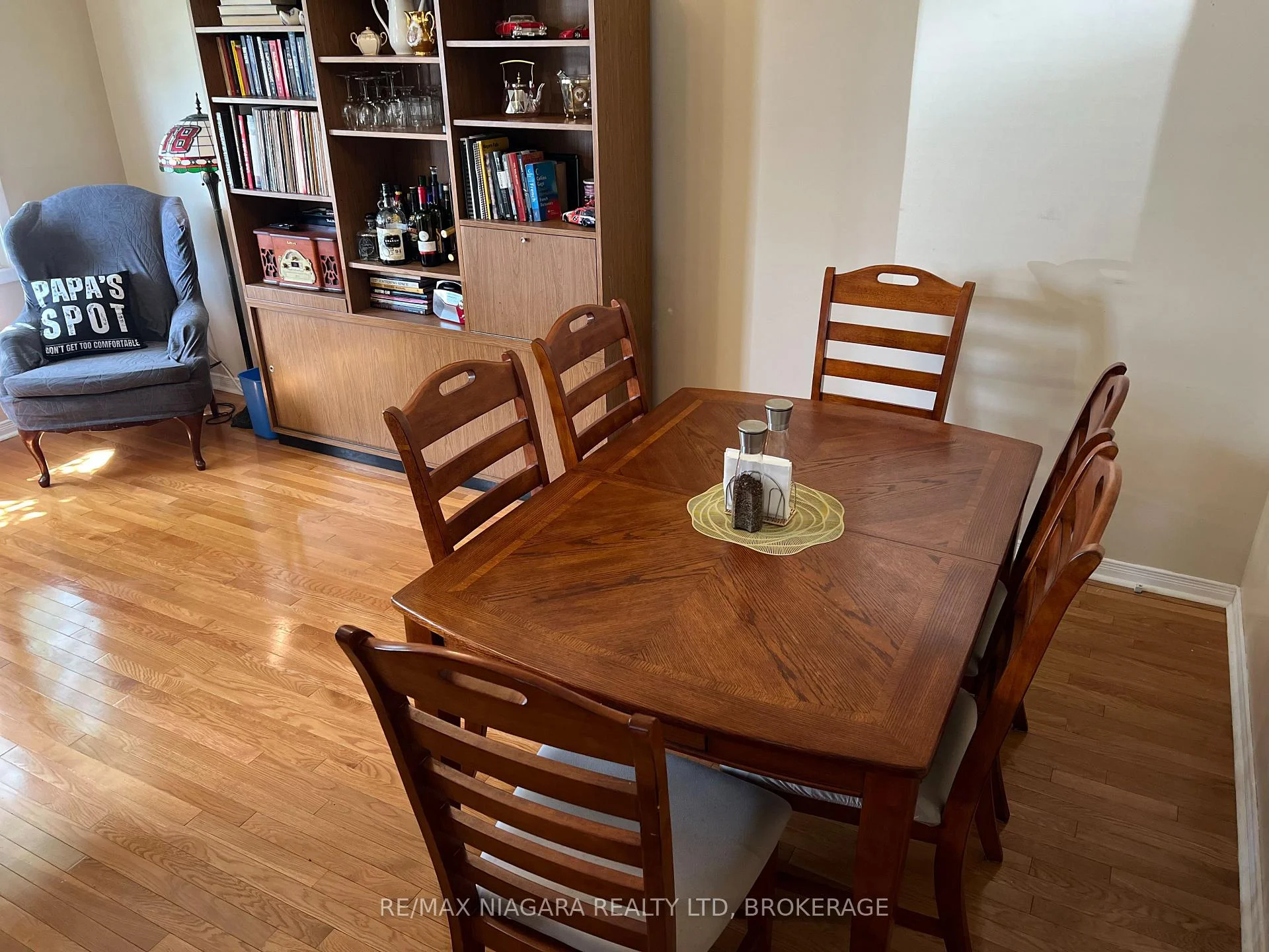 Photo 37 of 6196 Kirkland Drive, Niagara Falls, West Wood — HOMEH