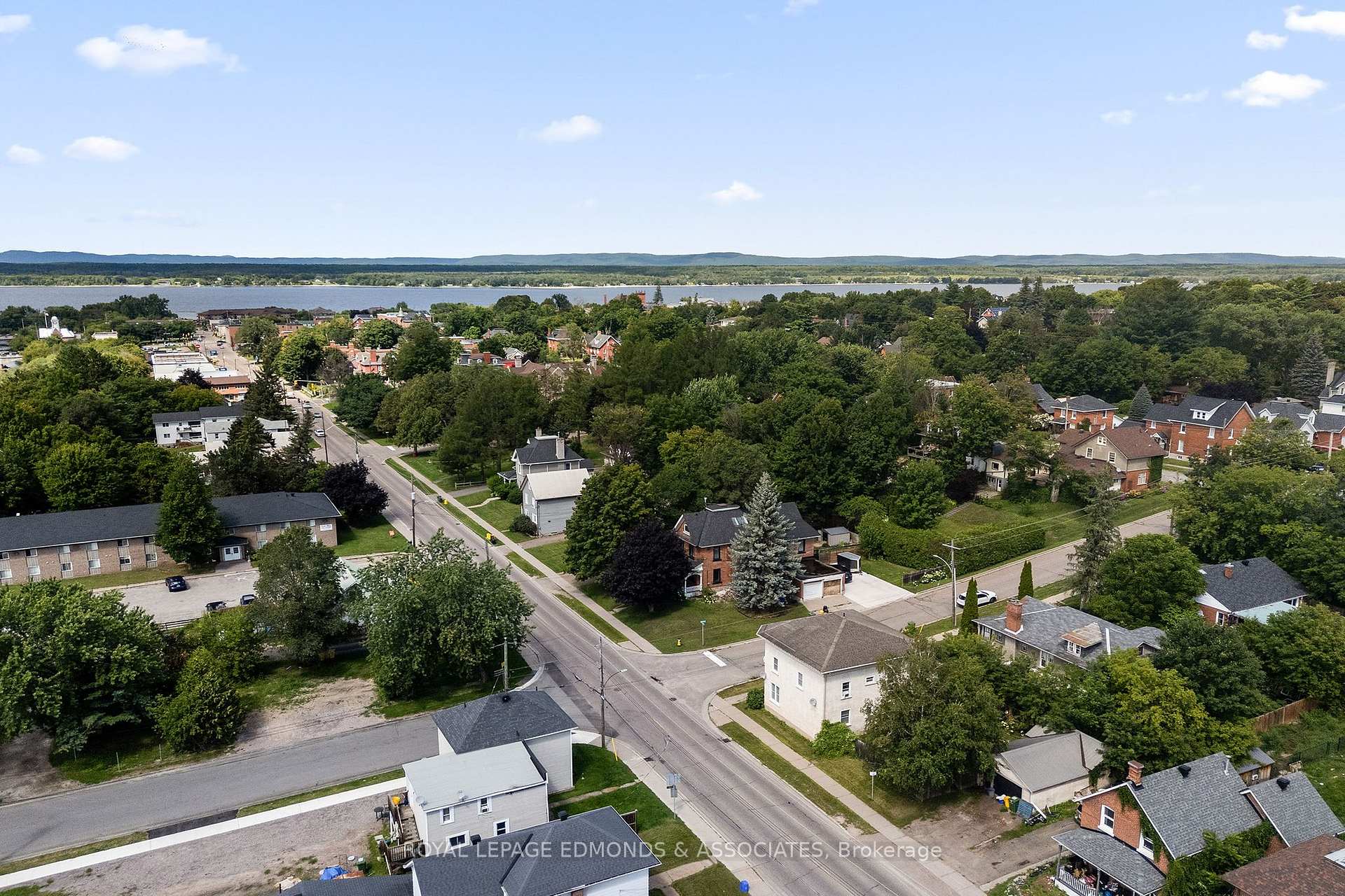 Photo 6 of 403 Mackay Street, Pembroke, Pembroke — HOMEH