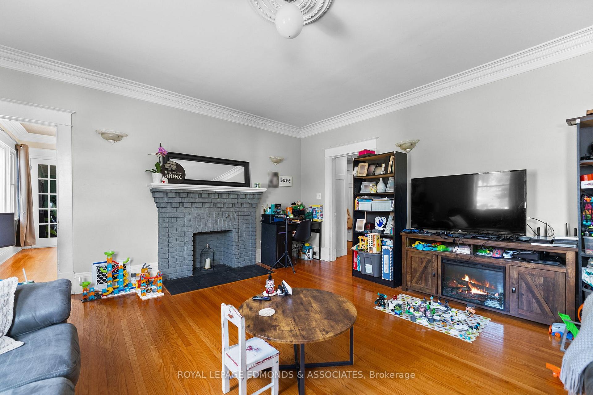 Photo 10 of 403 Mackay Street, Pembroke, Pembroke — HOMEH