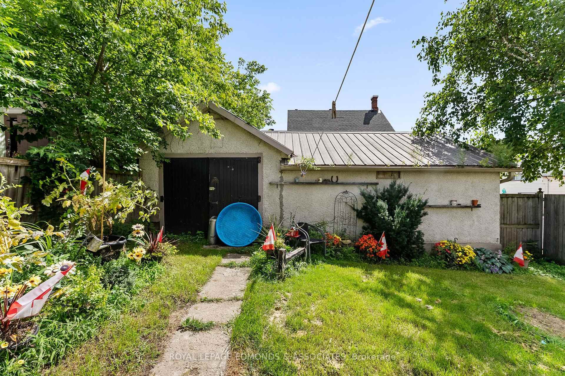 Photo 33 of 403 Mackay Street, Pembroke, Pembroke — HOMEH