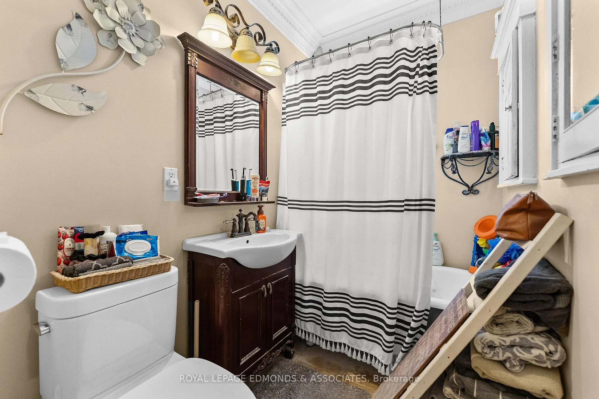 Photo 24 of 403 Mackay Street, Pembroke, Pembroke — HOMEH