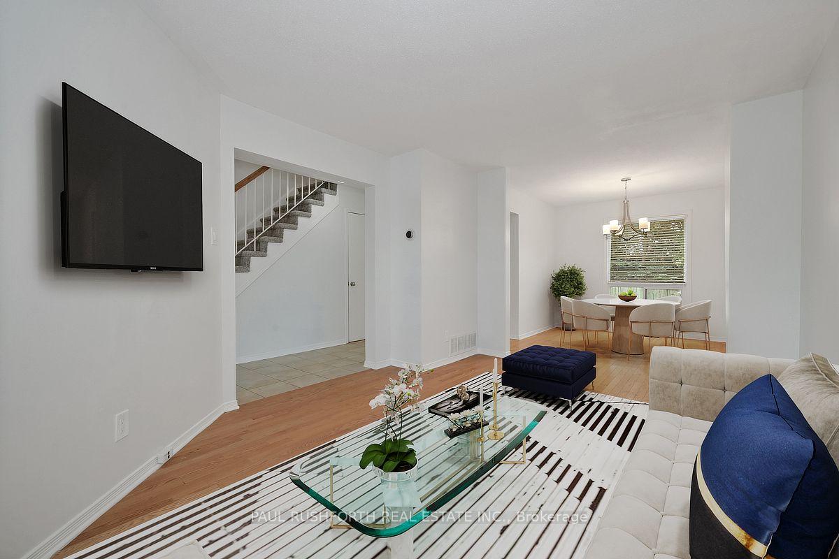 Photo 7 of 244 Huntersfield Drive, Ottawa, Hunt Club Park/Greenboro — HOMEH