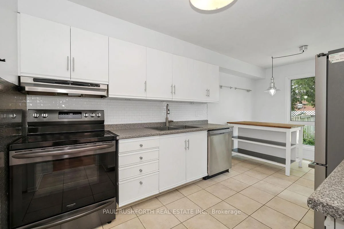 Photo 12 of 244 Huntersfield Drive, Ottawa, Hunt Club Park/Greenboro — HOMEH