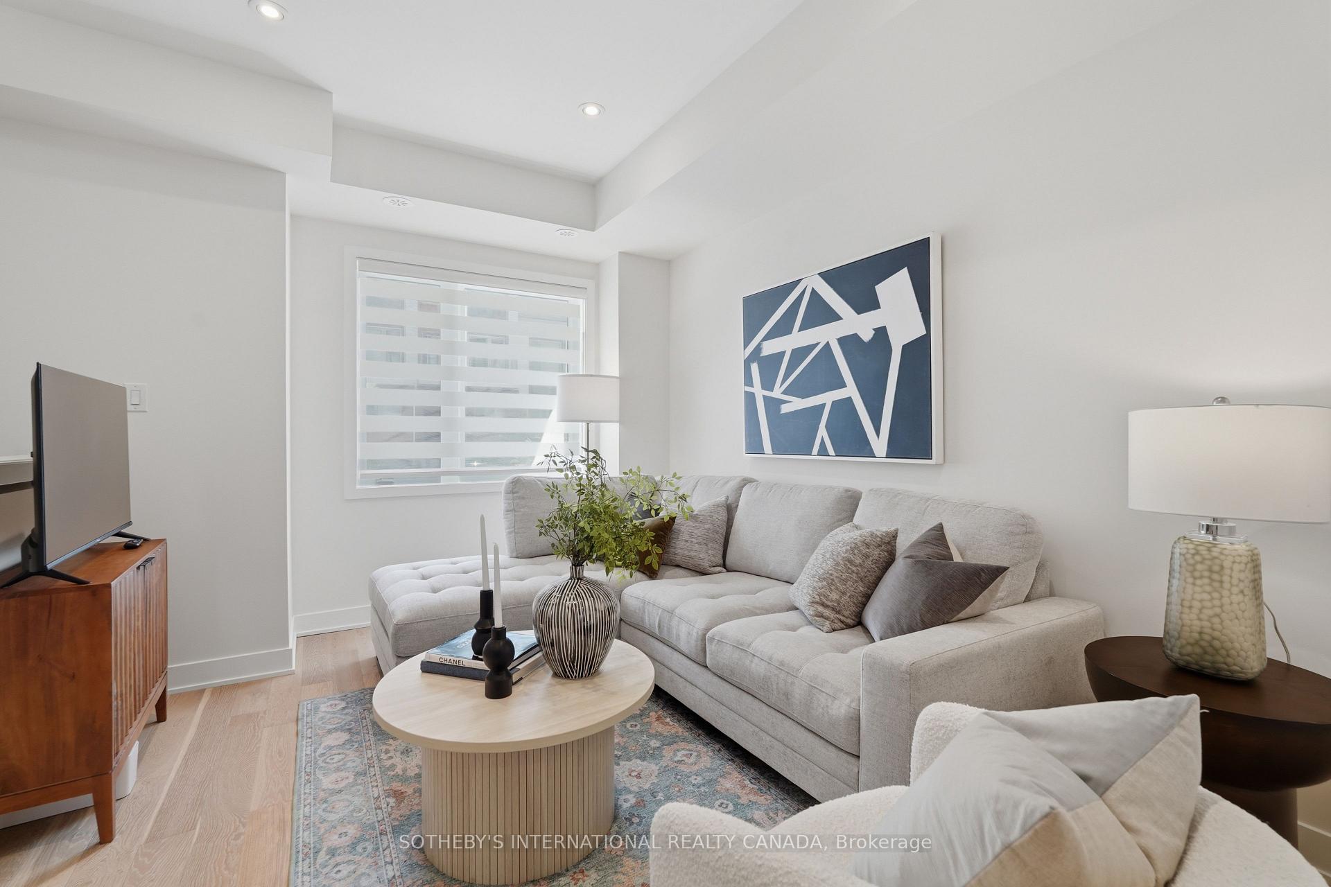 Photo 3 of 60 William Duncan Road, North York, Downsview-Roding-CFB — HOMEH