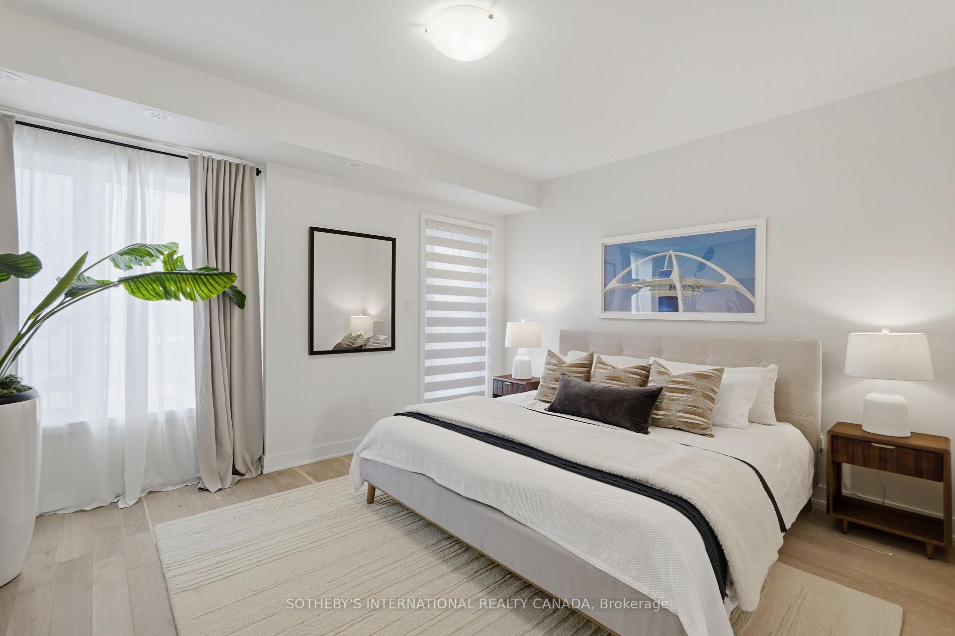 Photo 14 of 60 William Duncan Road, North York, Downsview-Roding-CFB — HOMEH