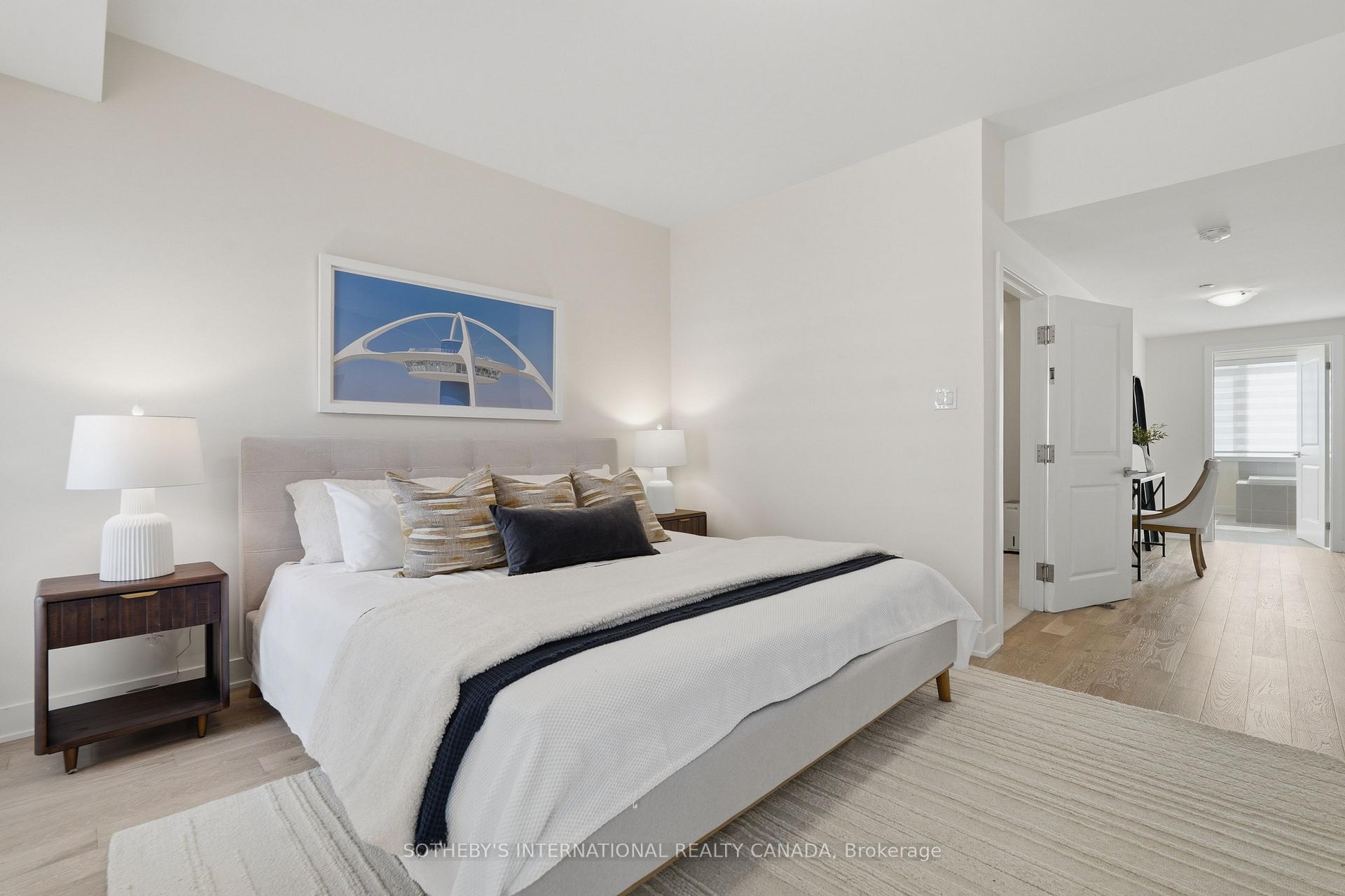 Photo 15 of 60 William Duncan Road, North York, Downsview-Roding-CFB — HOMEH