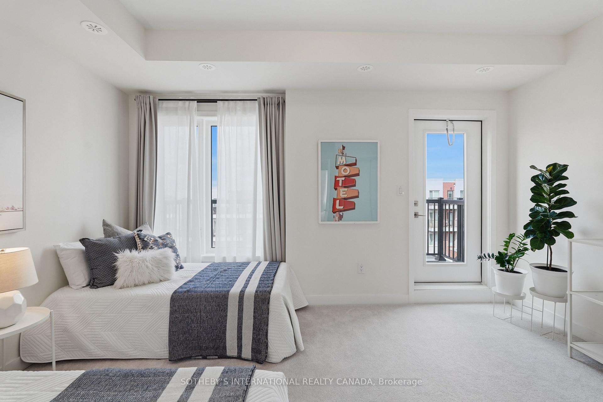 Photo 20 of 60 William Duncan Road, North York, Downsview-Roding-CFB — HOMEH