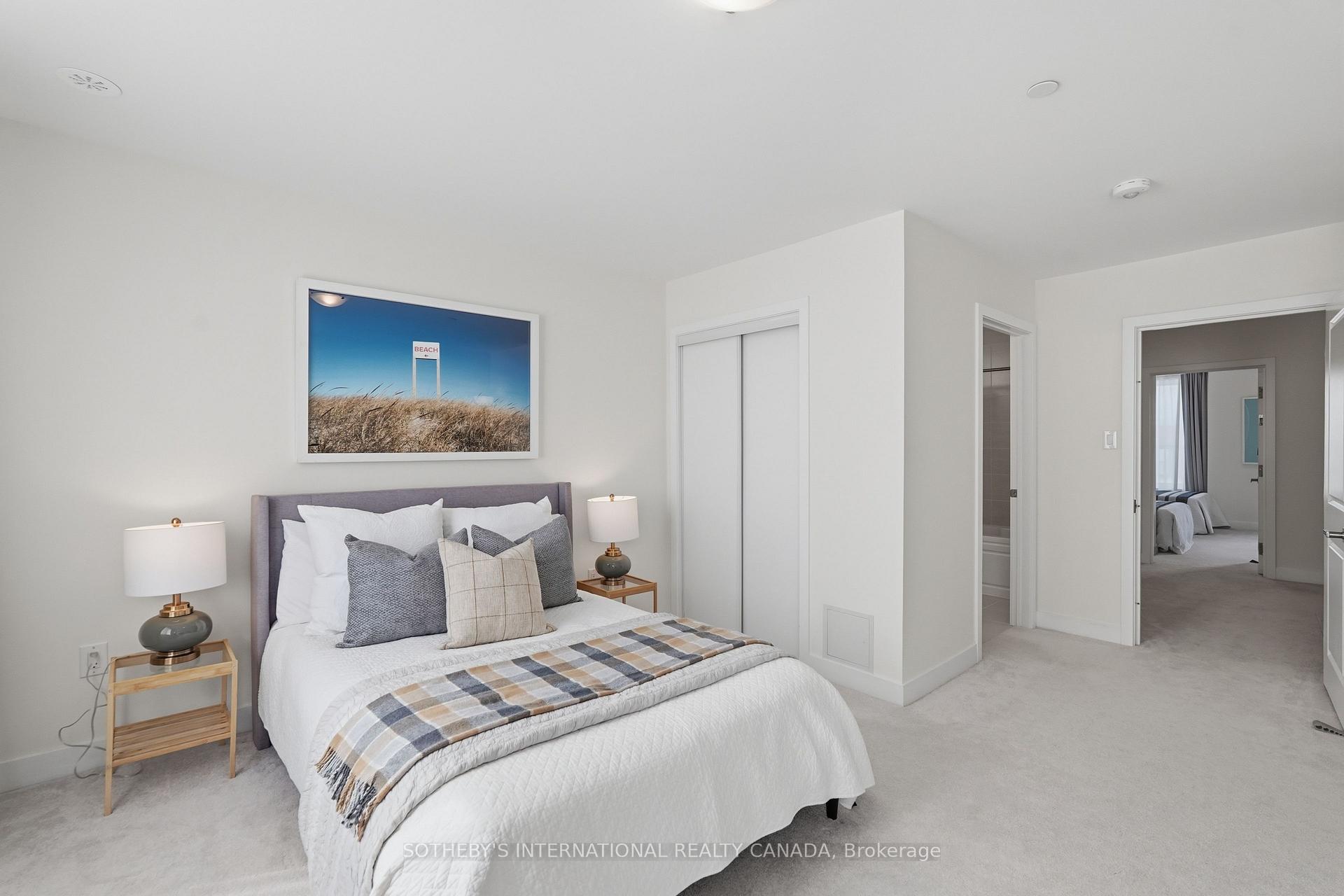 Photo 24 of 60 William Duncan Road, North York, Downsview-Roding-CFB — HOMEH