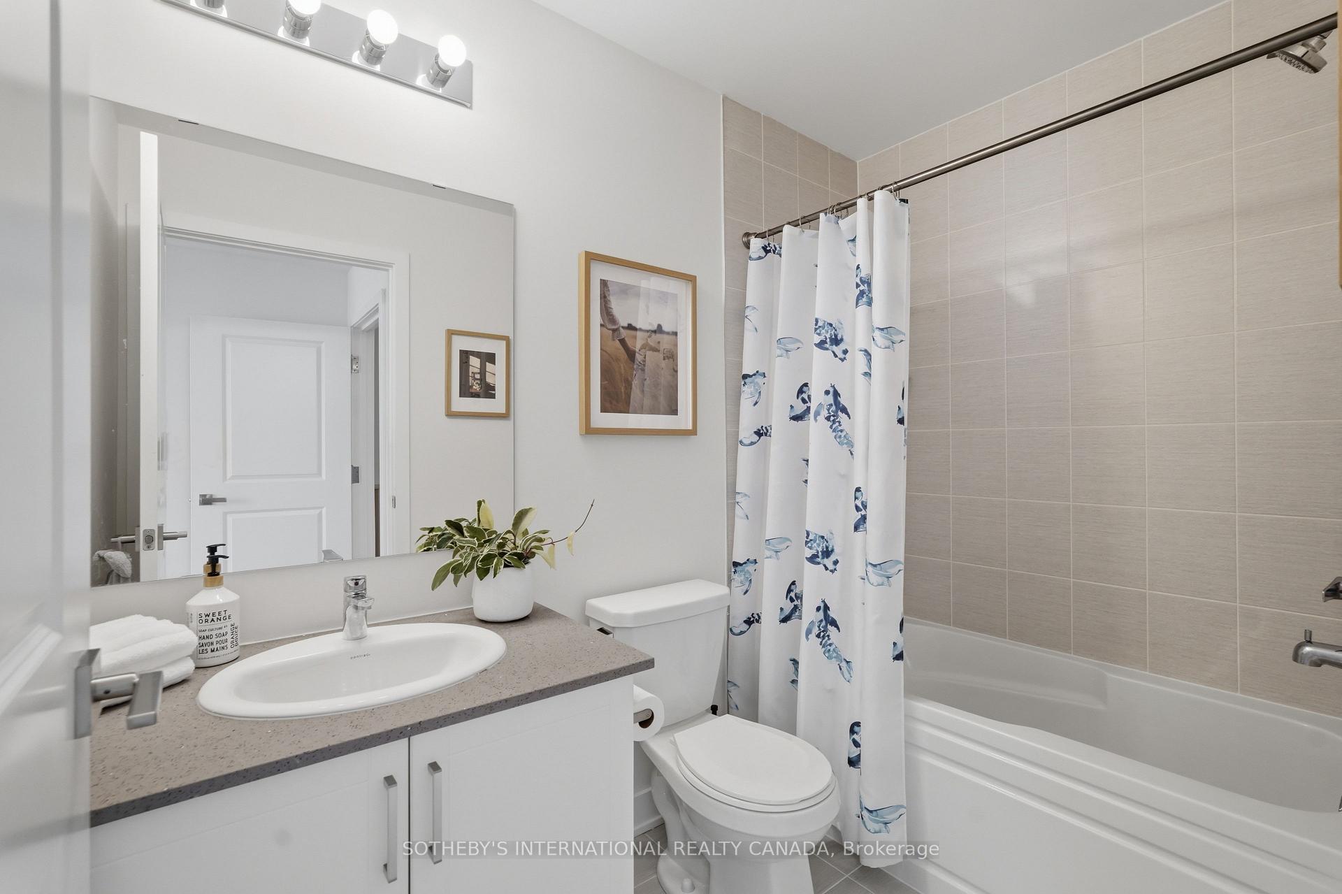Photo 25 of 60 William Duncan Road, North York, Downsview-Roding-CFB — HOMEH