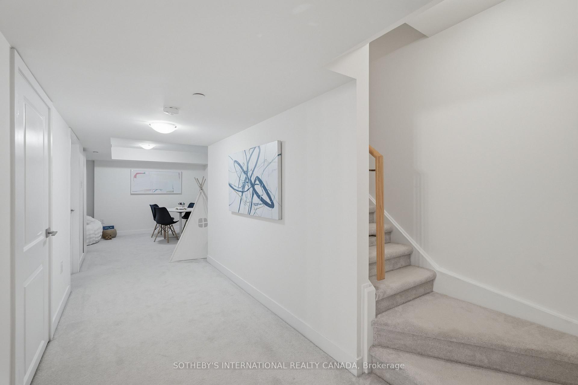 Photo 26 of 60 William Duncan Road, North York, Downsview-Roding-CFB — HOMEH