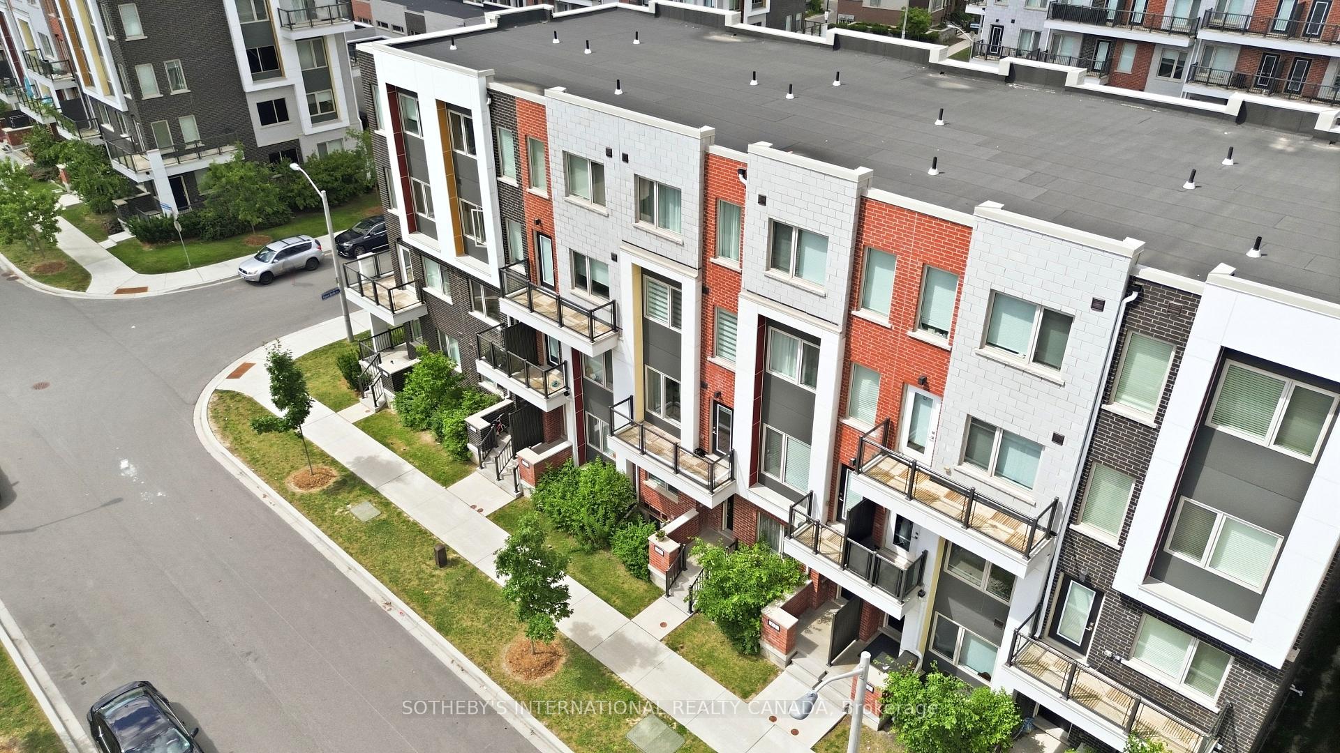 Photo 33 of 60 William Duncan Road, North York, Downsview-Roding-CFB — HOMEH