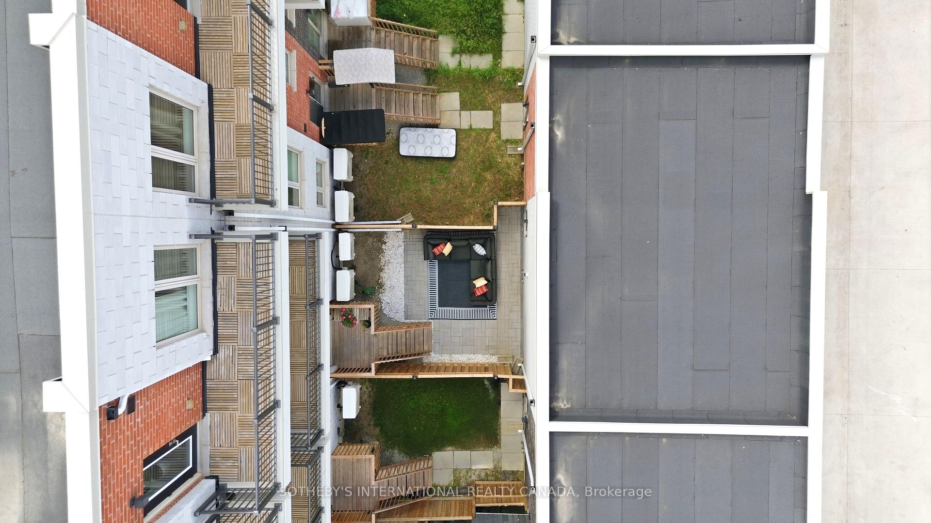 Photo 34 of 60 William Duncan Road, North York, Downsview-Roding-CFB — HOMEH