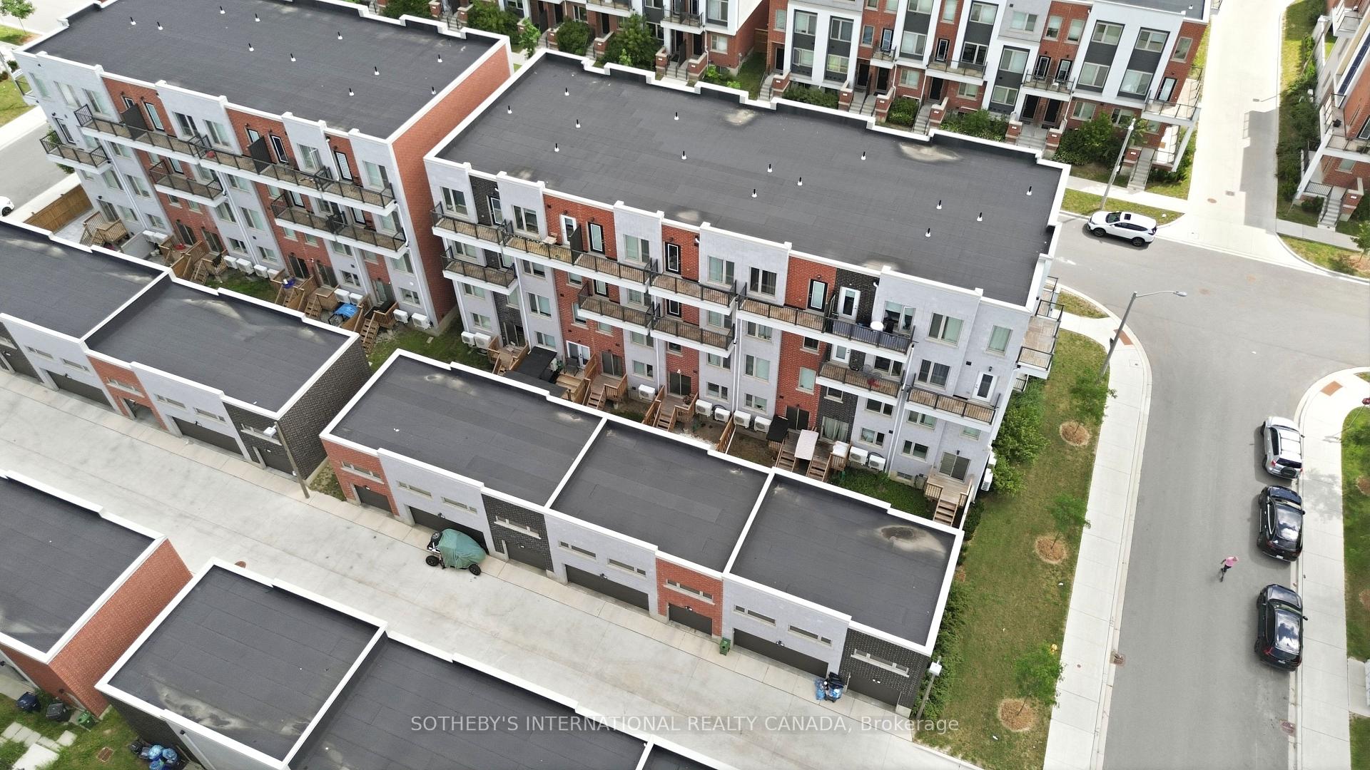 Photo 35 of 60 William Duncan Road, North York, Downsview-Roding-CFB — HOMEH