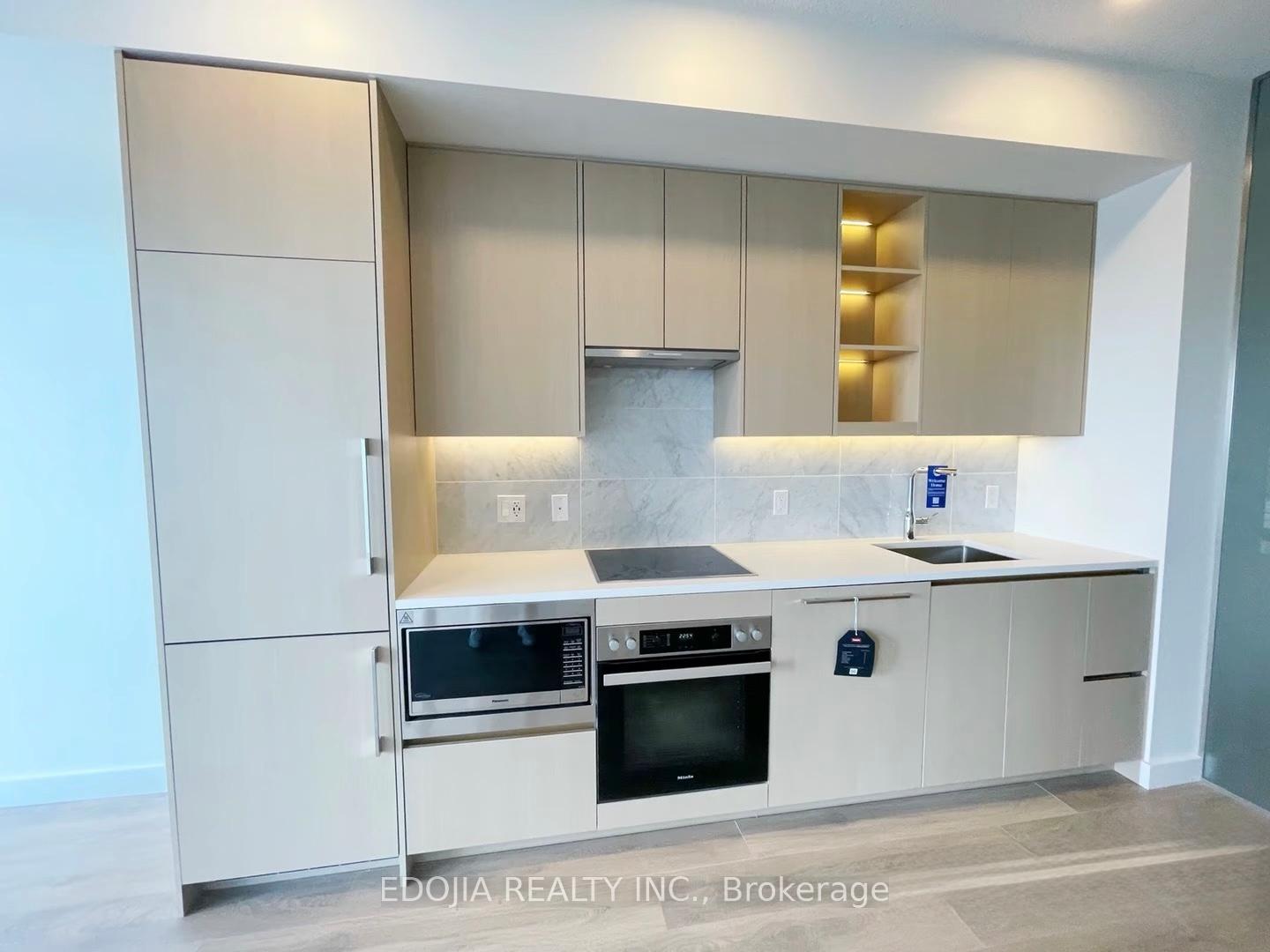 Photo 9 of Unit 2207, 85 McMahon Drive, North York, Bayview Village — HOMEH