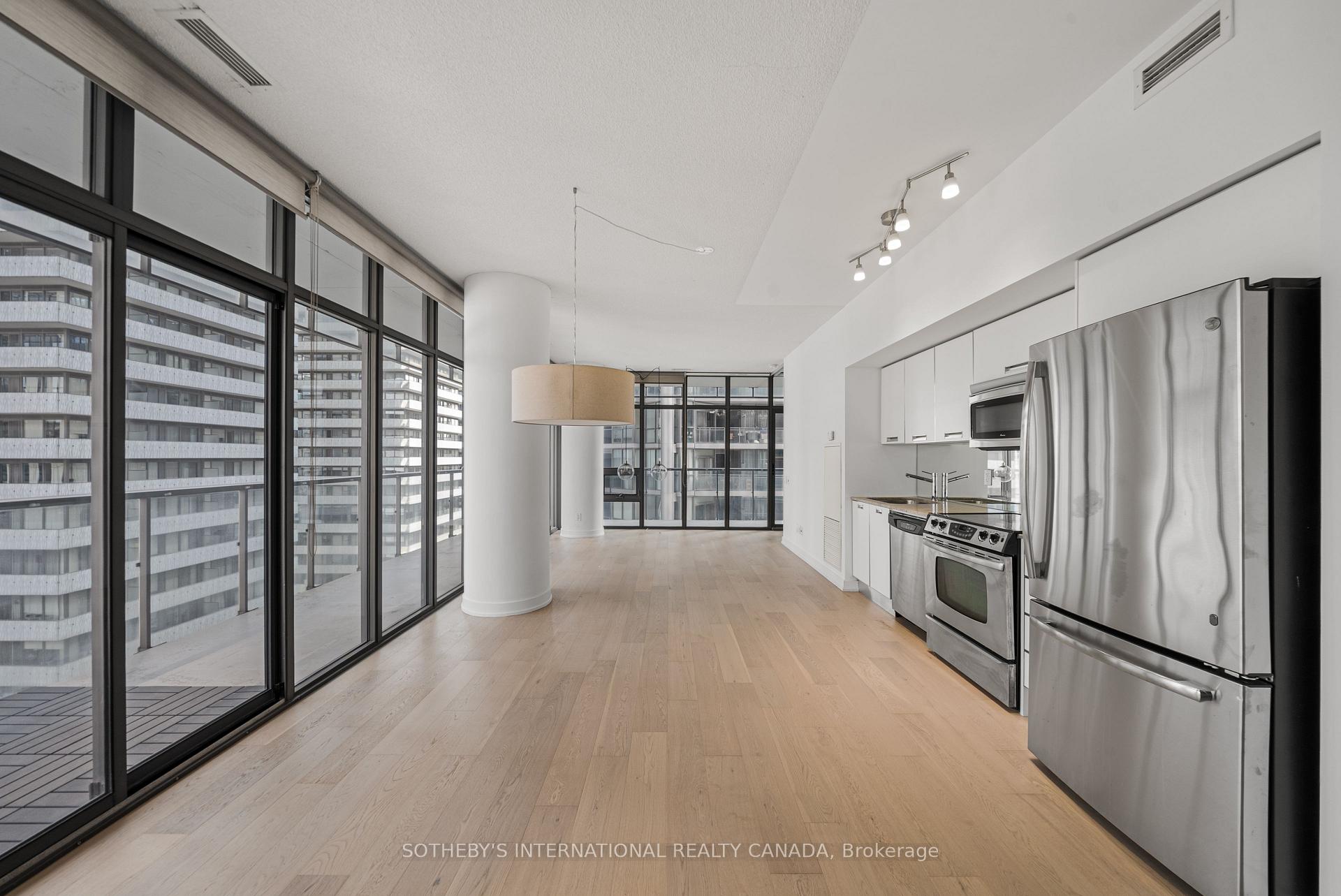 Photo 6 of Unit 1611, 33 Charles Street E, Toronto, Church-Yonge Corridor — HOMEH