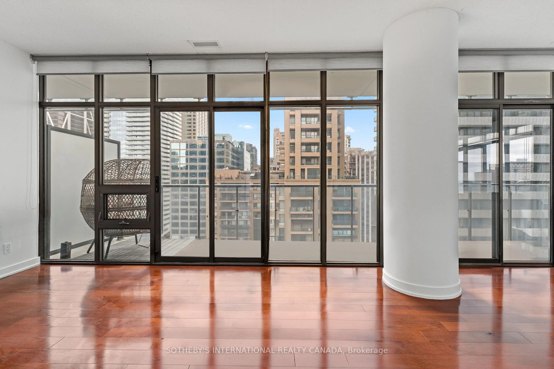 Photo 7 of Unit 1611, 33 Charles Street E, Toronto, Church-Yonge Corridor — HOMEH